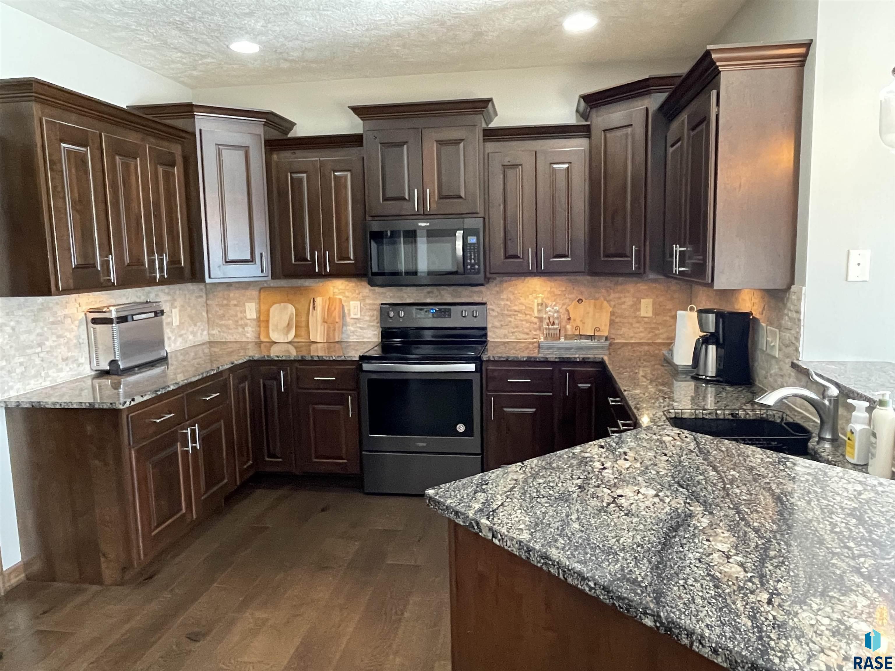 2405 S Durango Cir