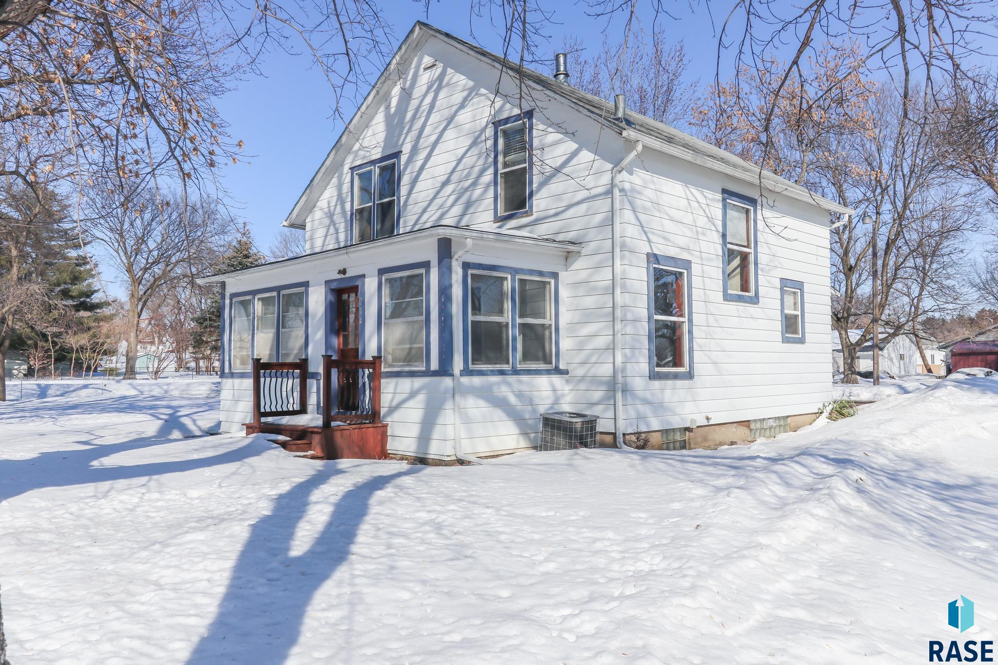 204 S Cardinal Dr