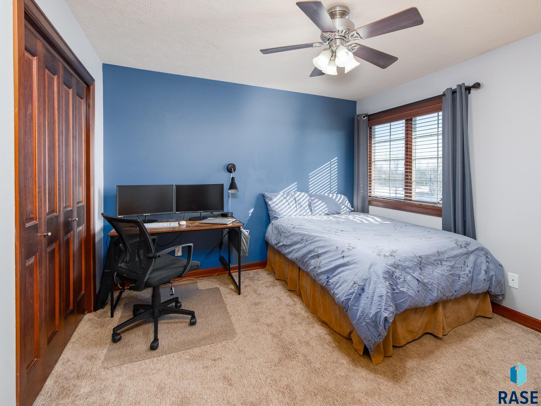 1004 W Whispering St Street