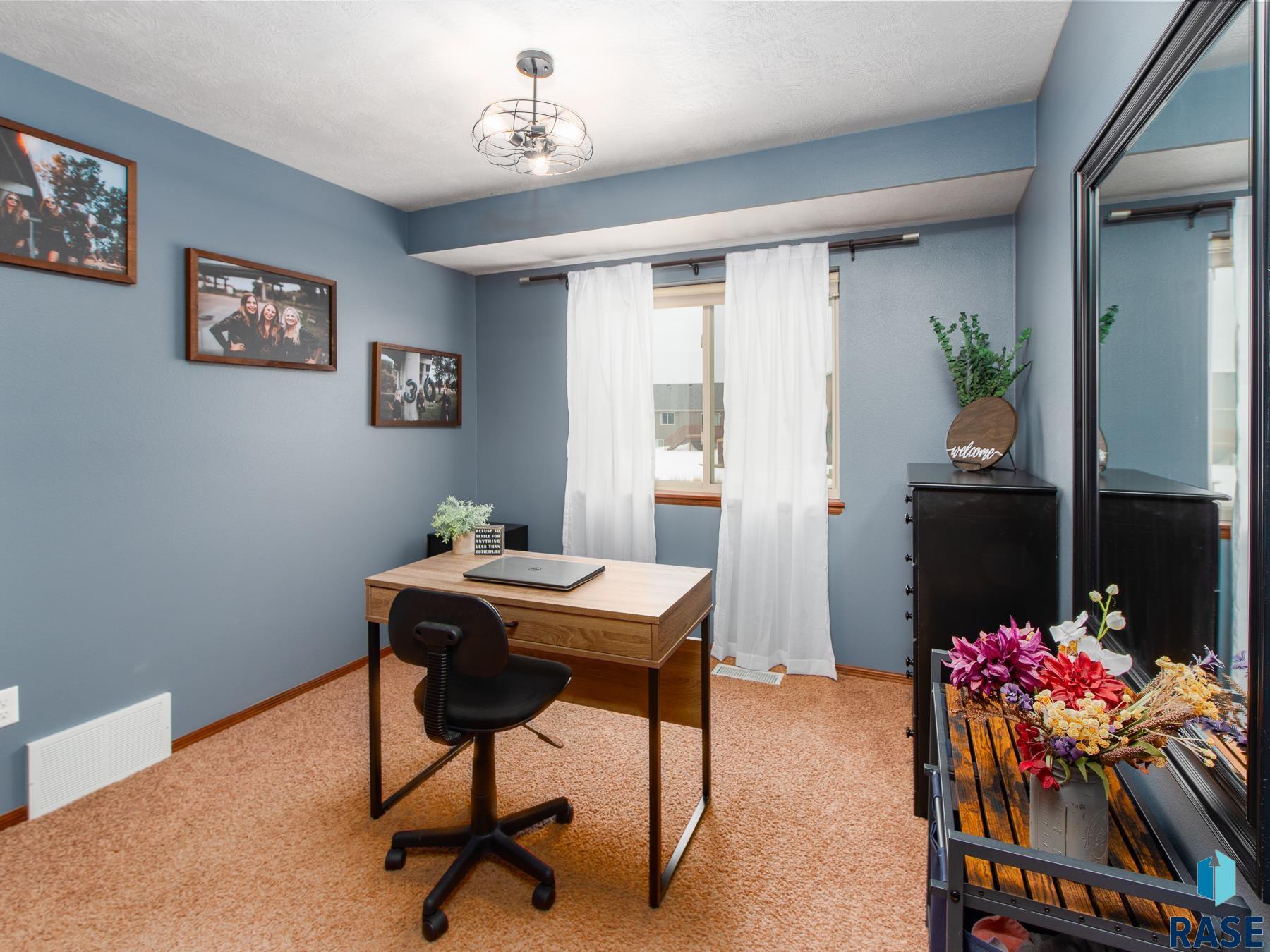 4708 S Klein Ave Avenue