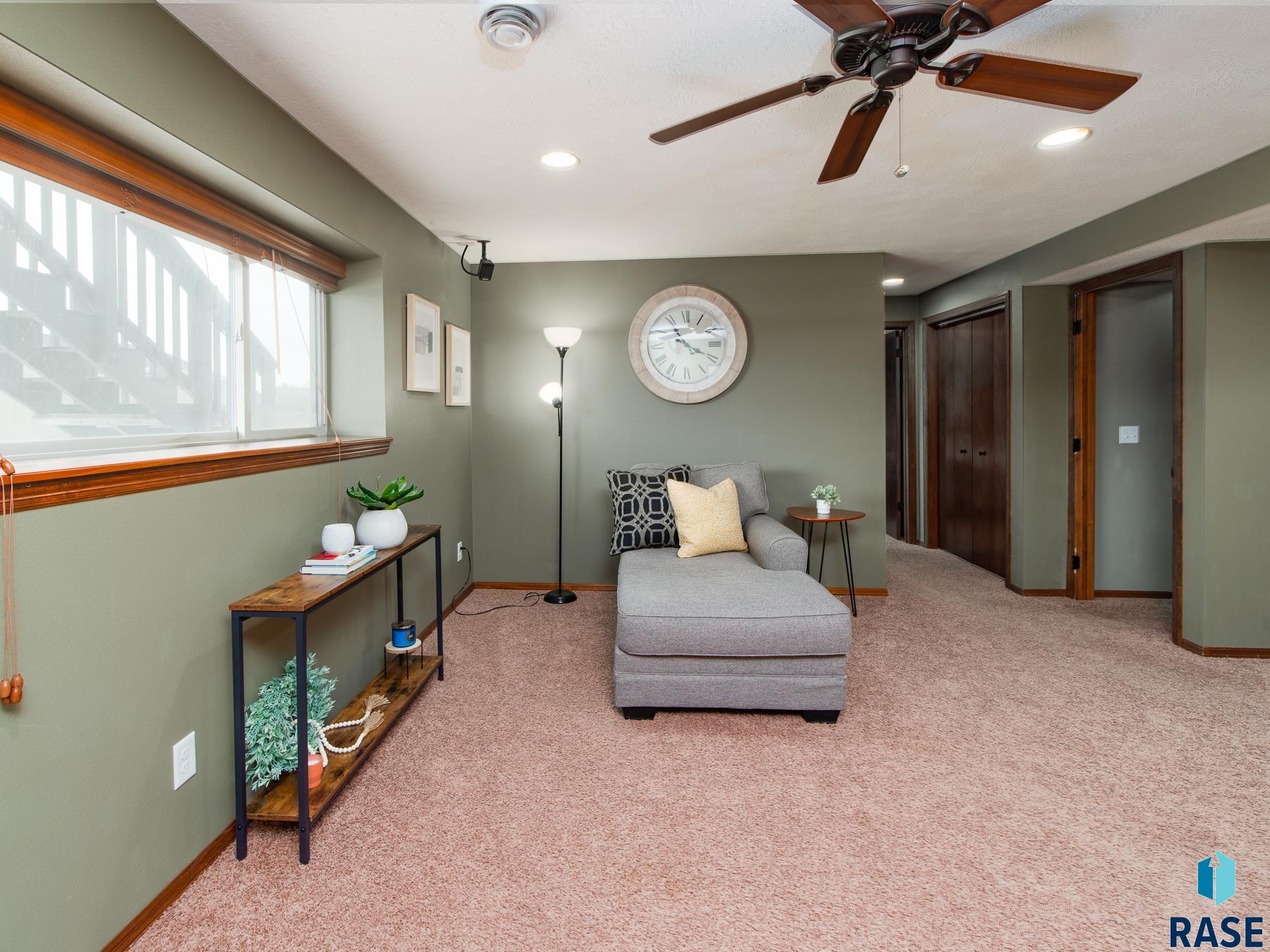 4708 S Klein Ave Avenue