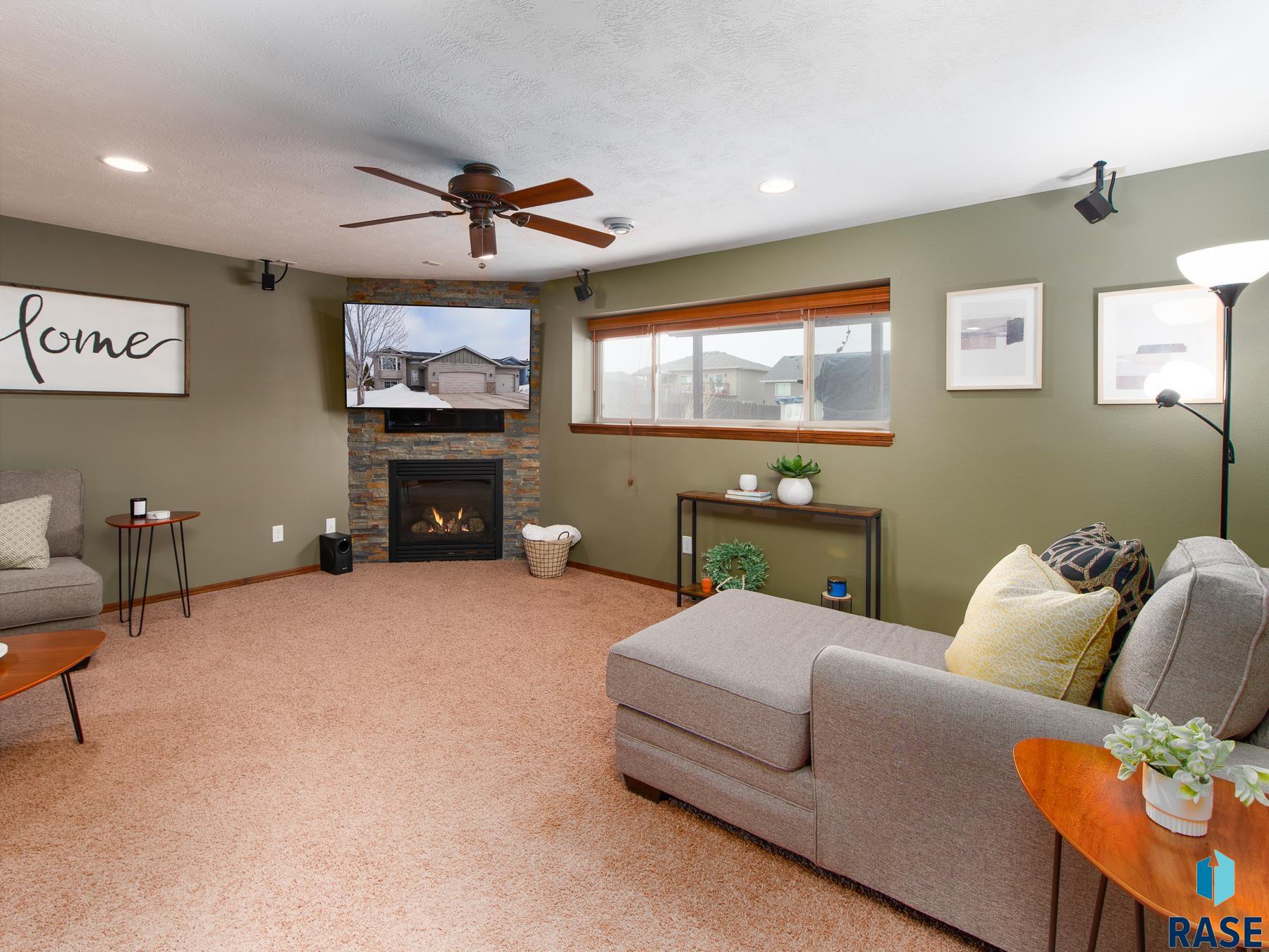 4708 S Klein Ave Avenue