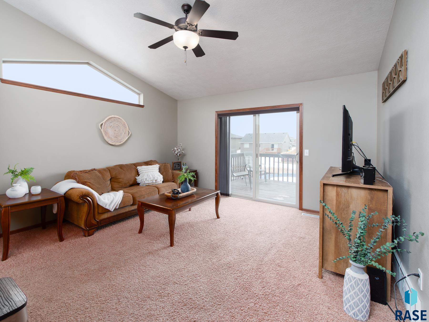 4708 S Klein Ave Avenue