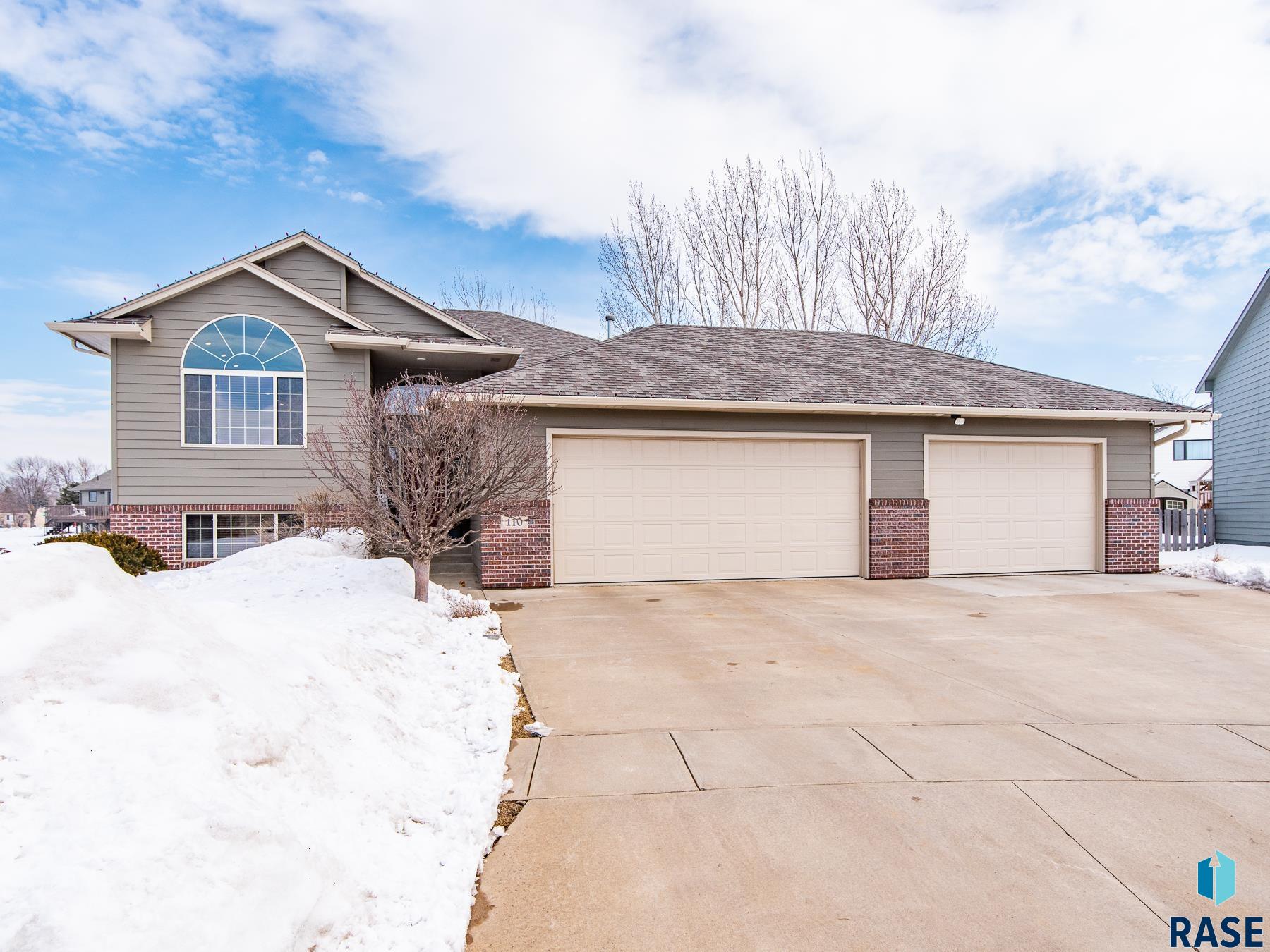 110 Prairie Cir