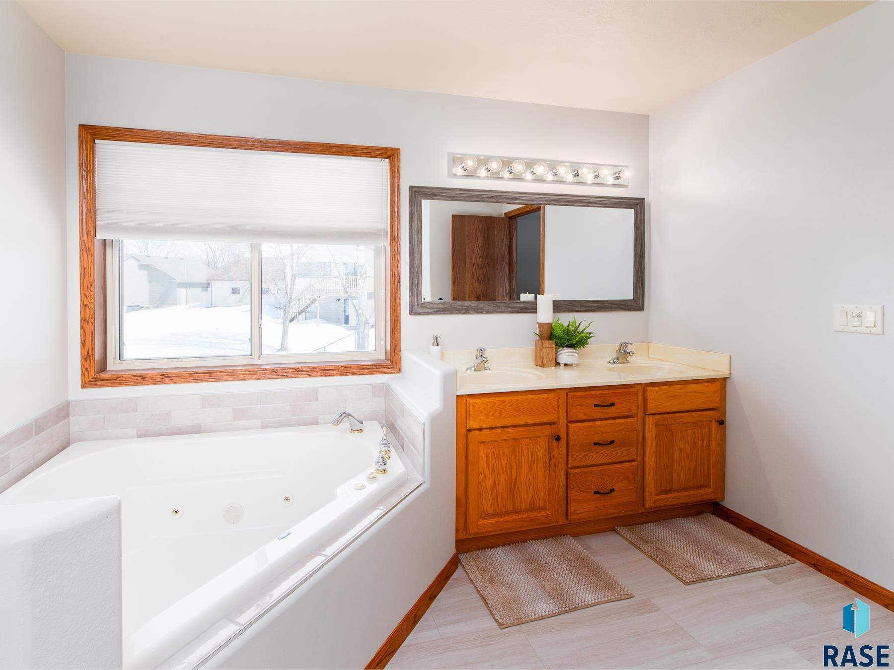 110 Prairie Cir