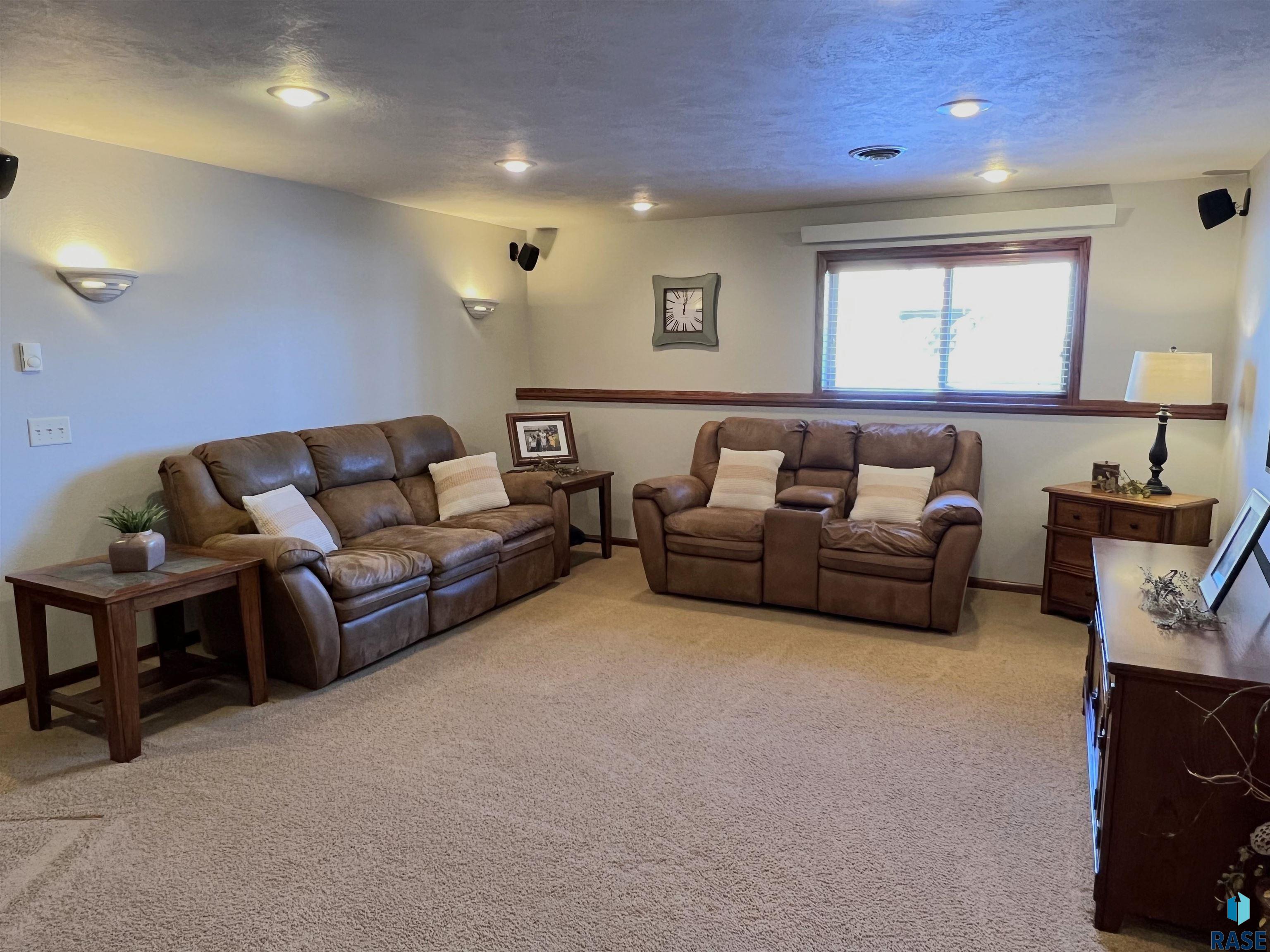 110 Prairie Cir