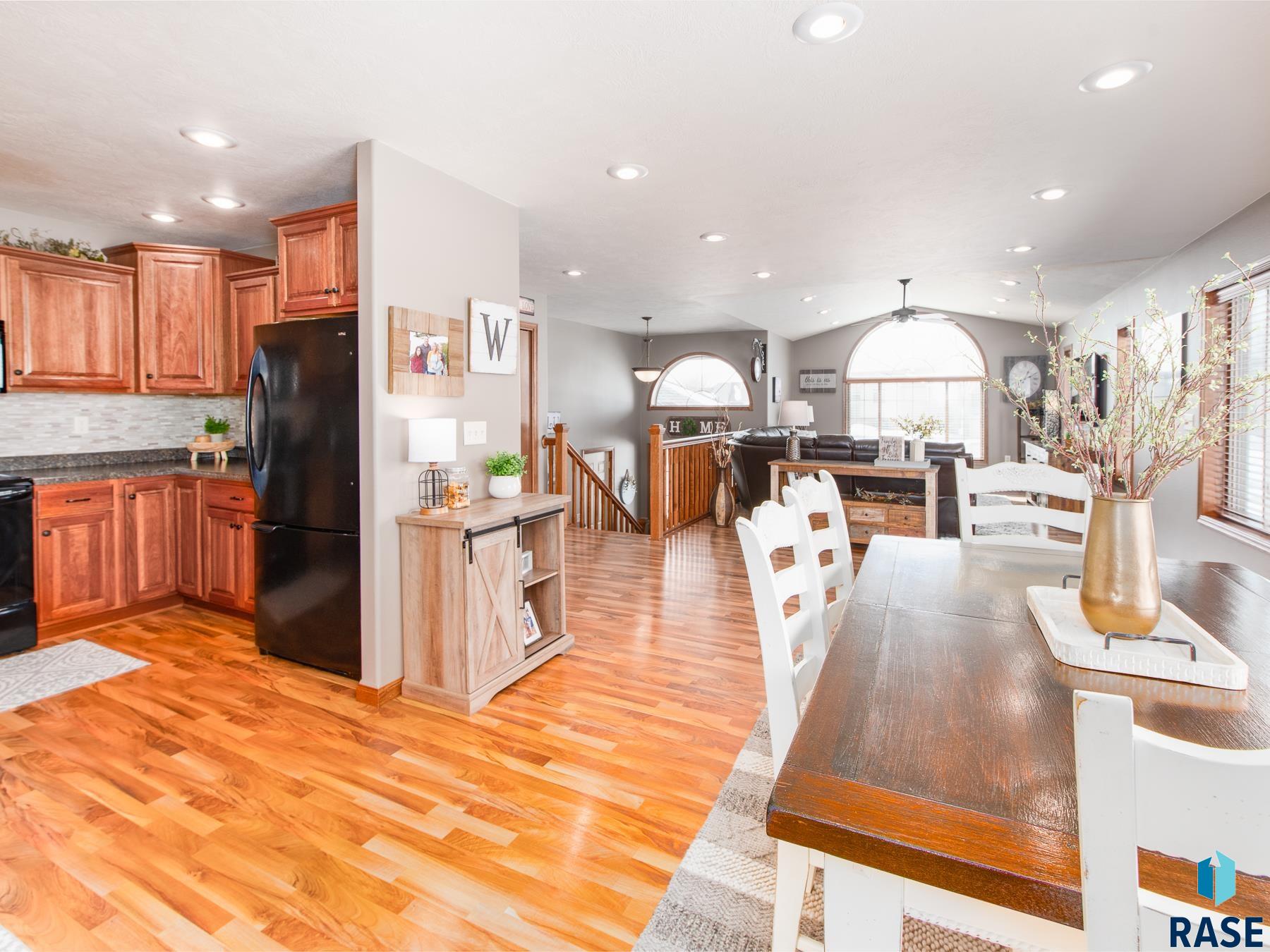 110 Prairie Cir