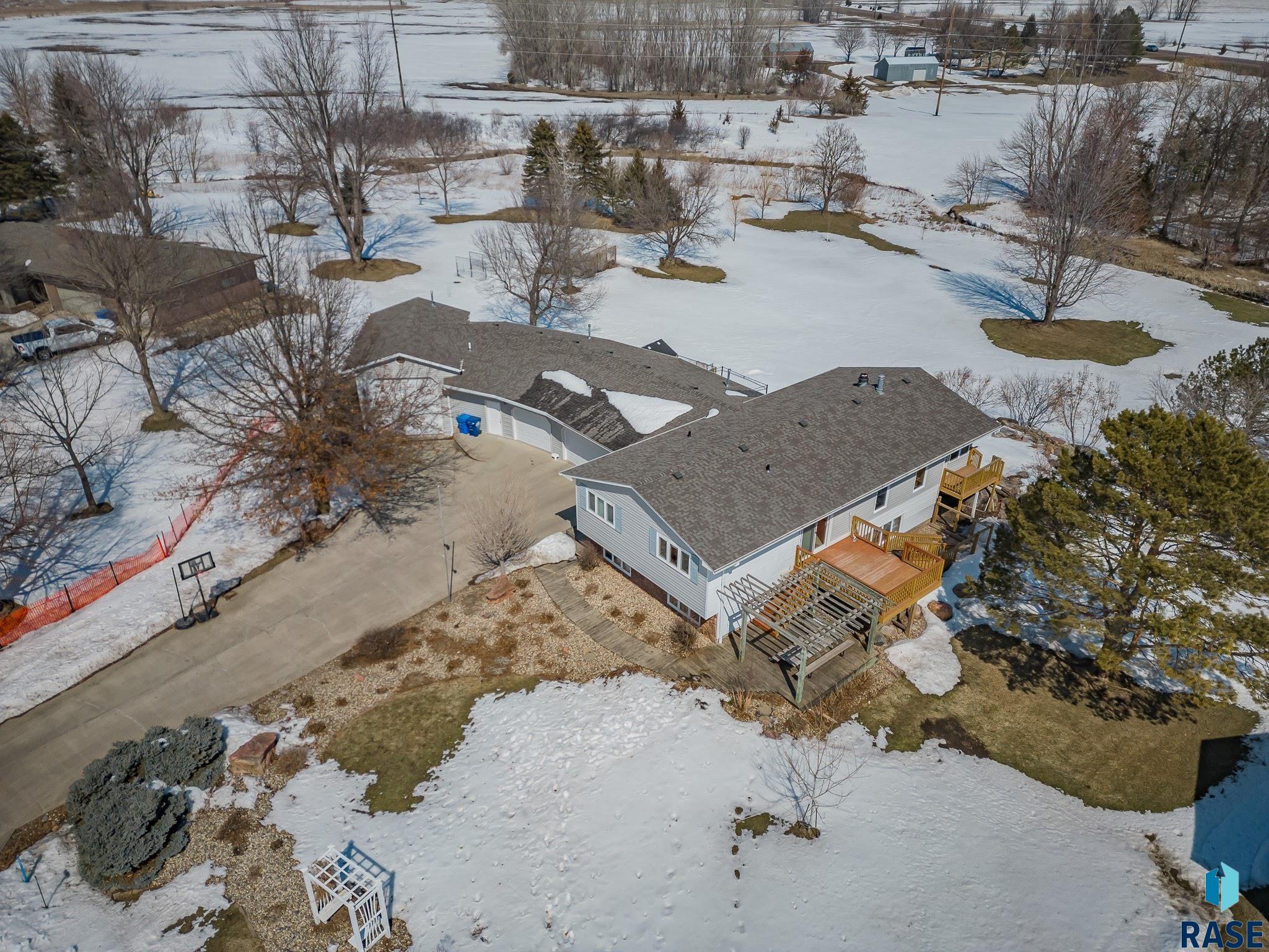 47784 Julie Drive, Sioux Falls, SD 57108