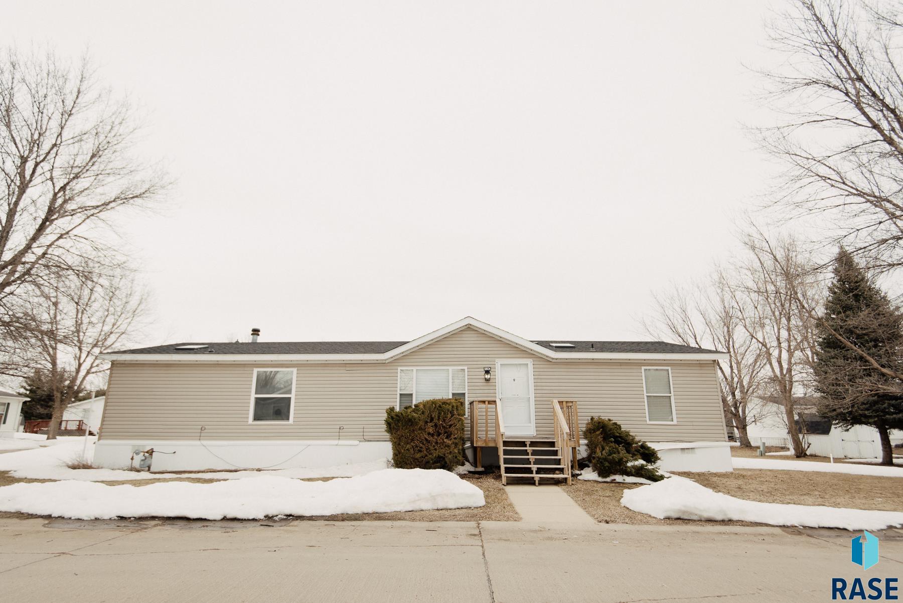 5604 W Dante Pl