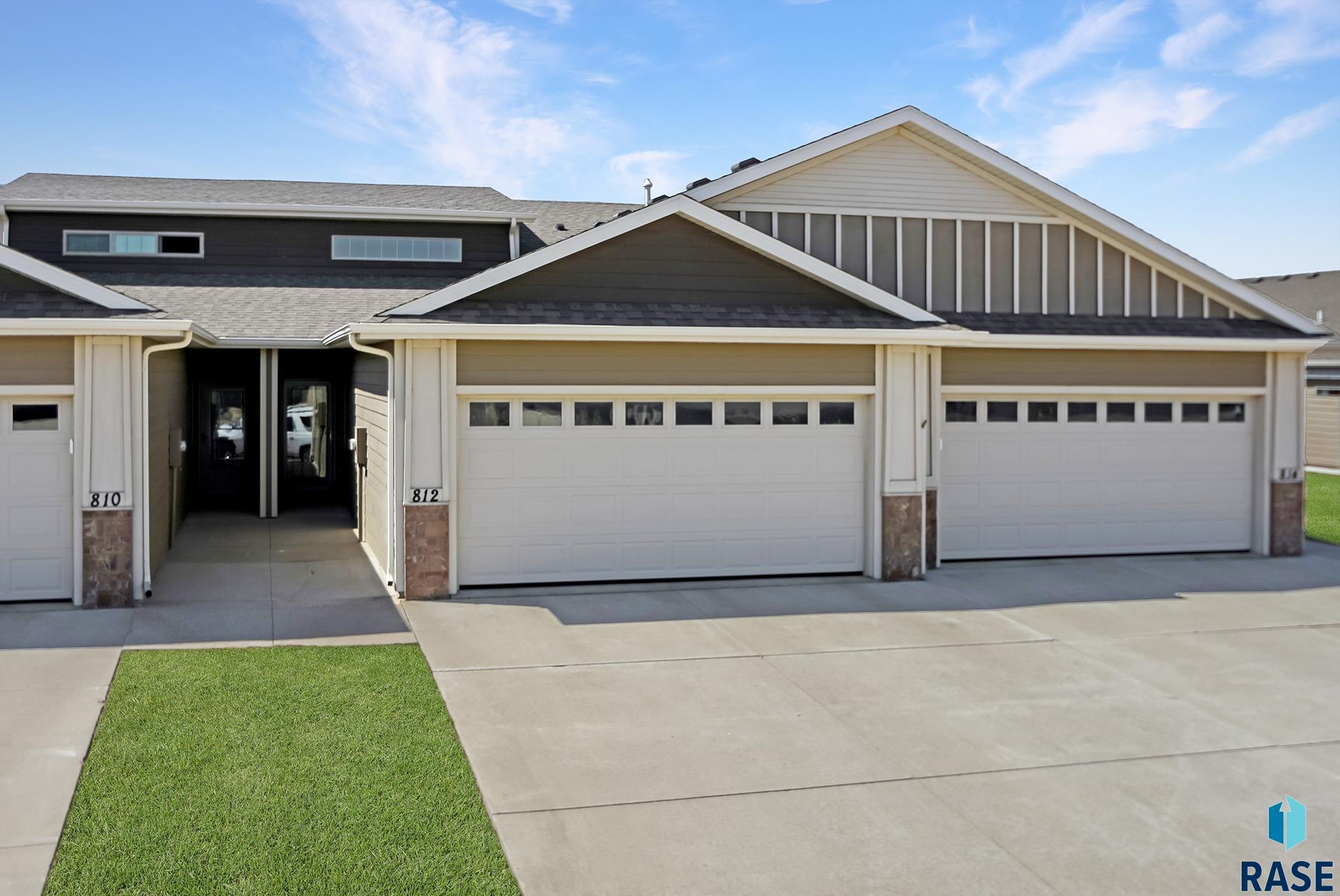 812 E El Dorado Court, Sioux Falls, SD 57108