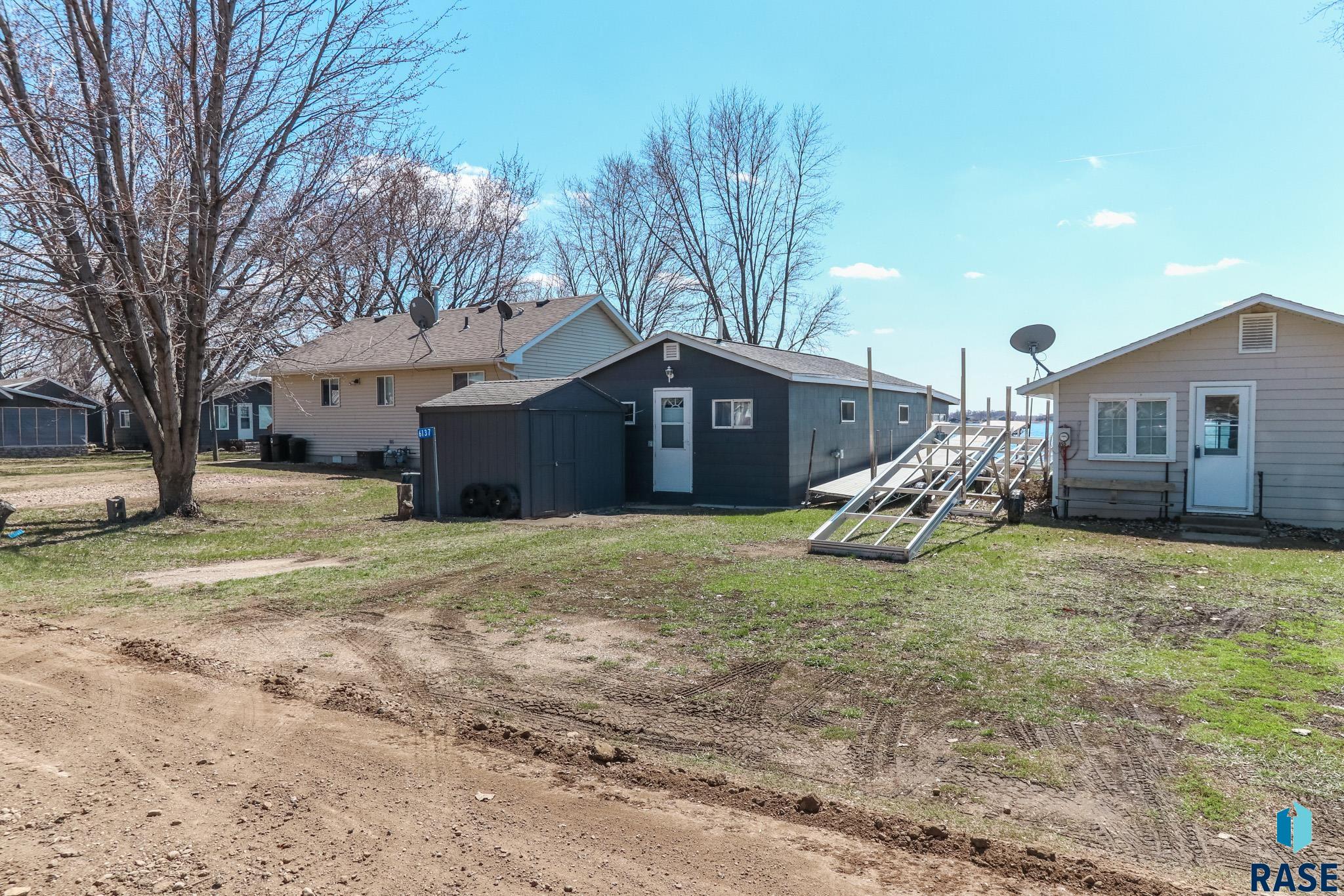 6137 Dakota Ave