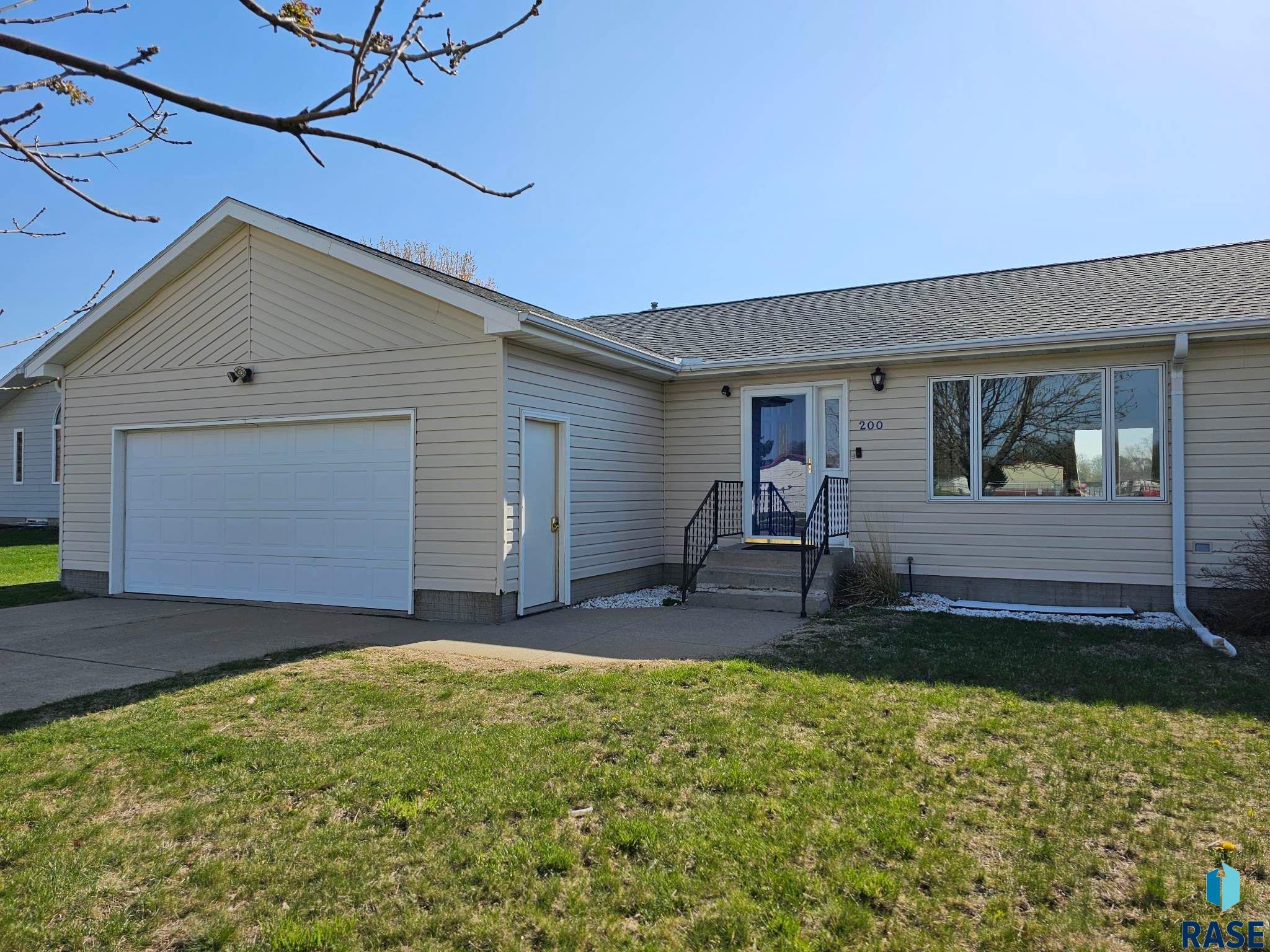 200 S Norbeck Street, Vermillion, SD 57069