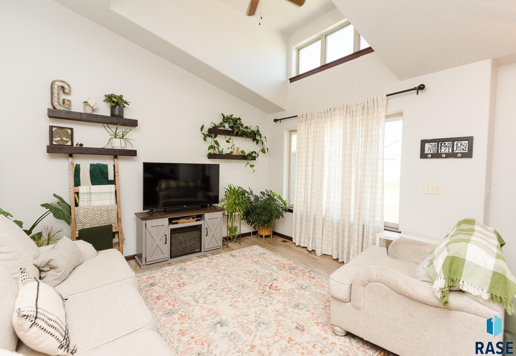 418 Quinn Ave