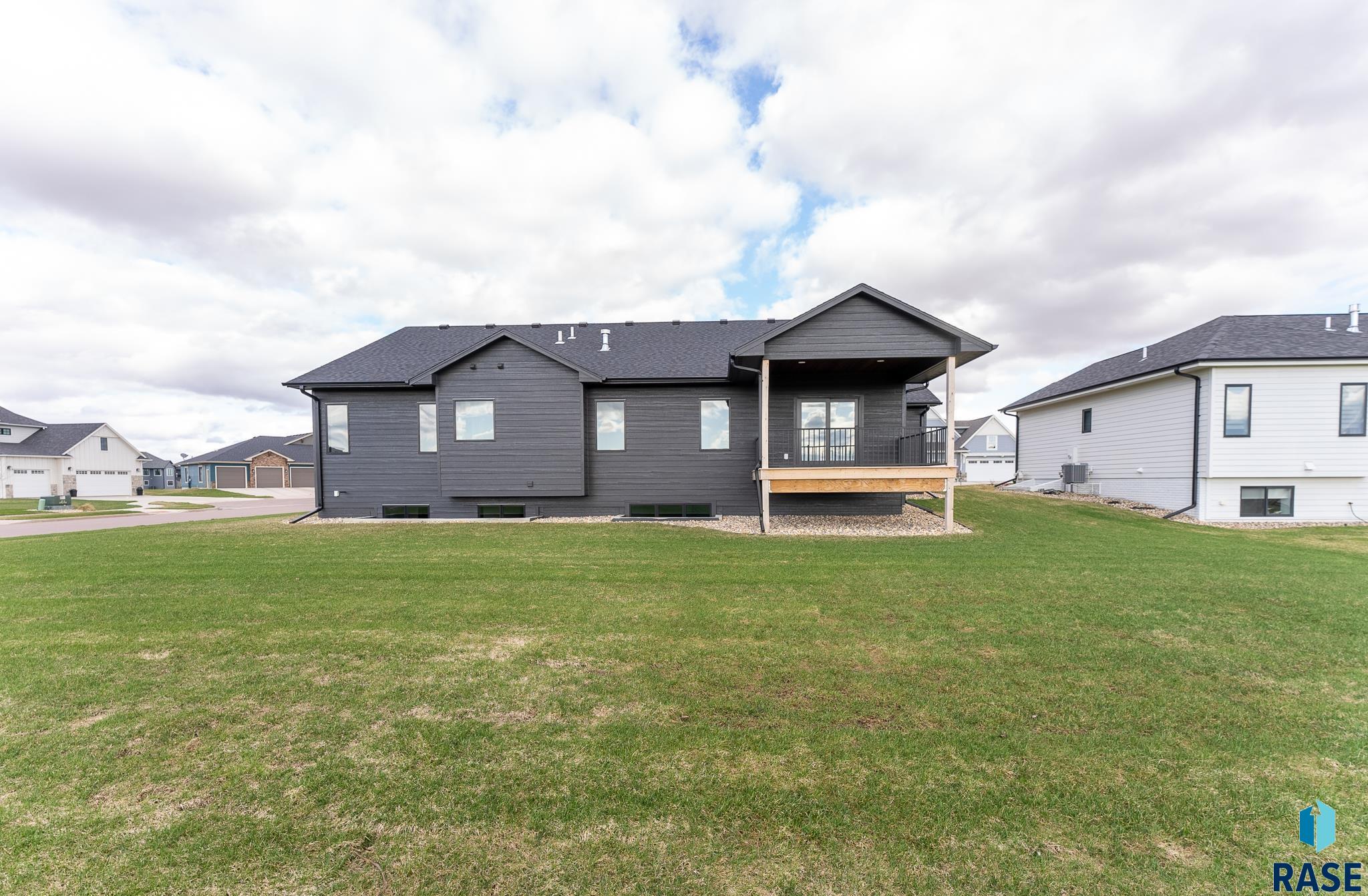 313 N Sugar Leaf Ln