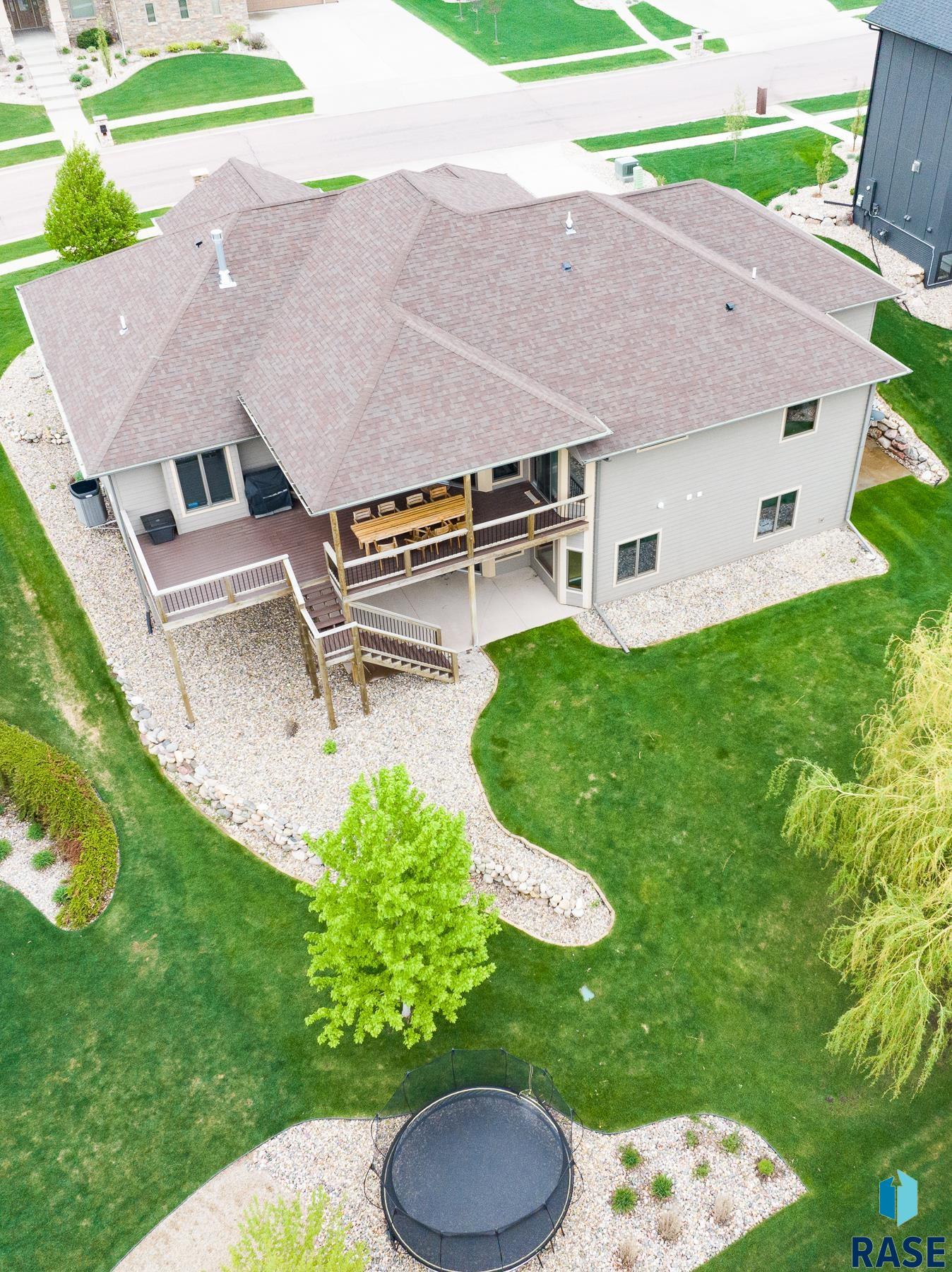 7301 S Burleigh Cir