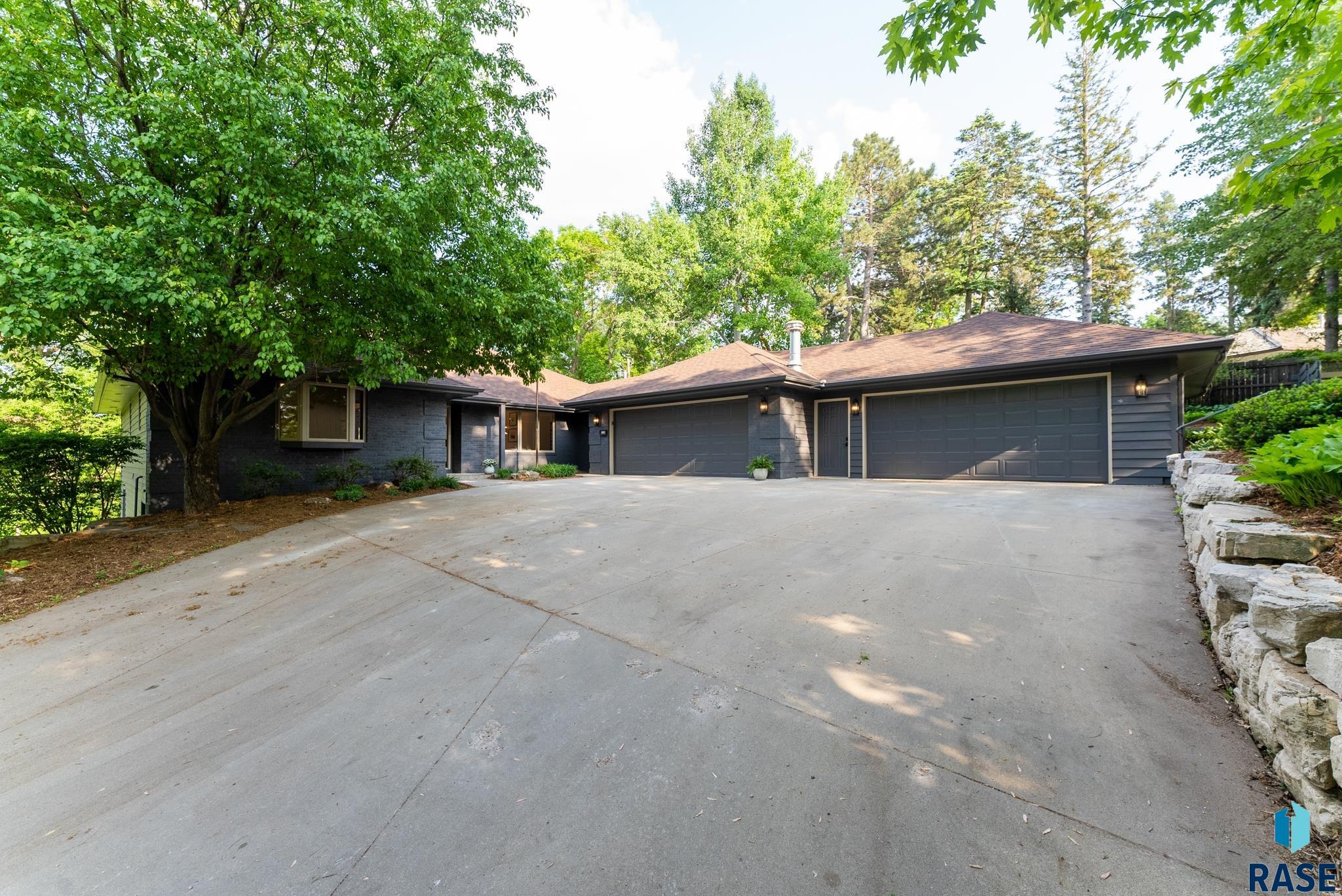 1001 S Garfield Dr