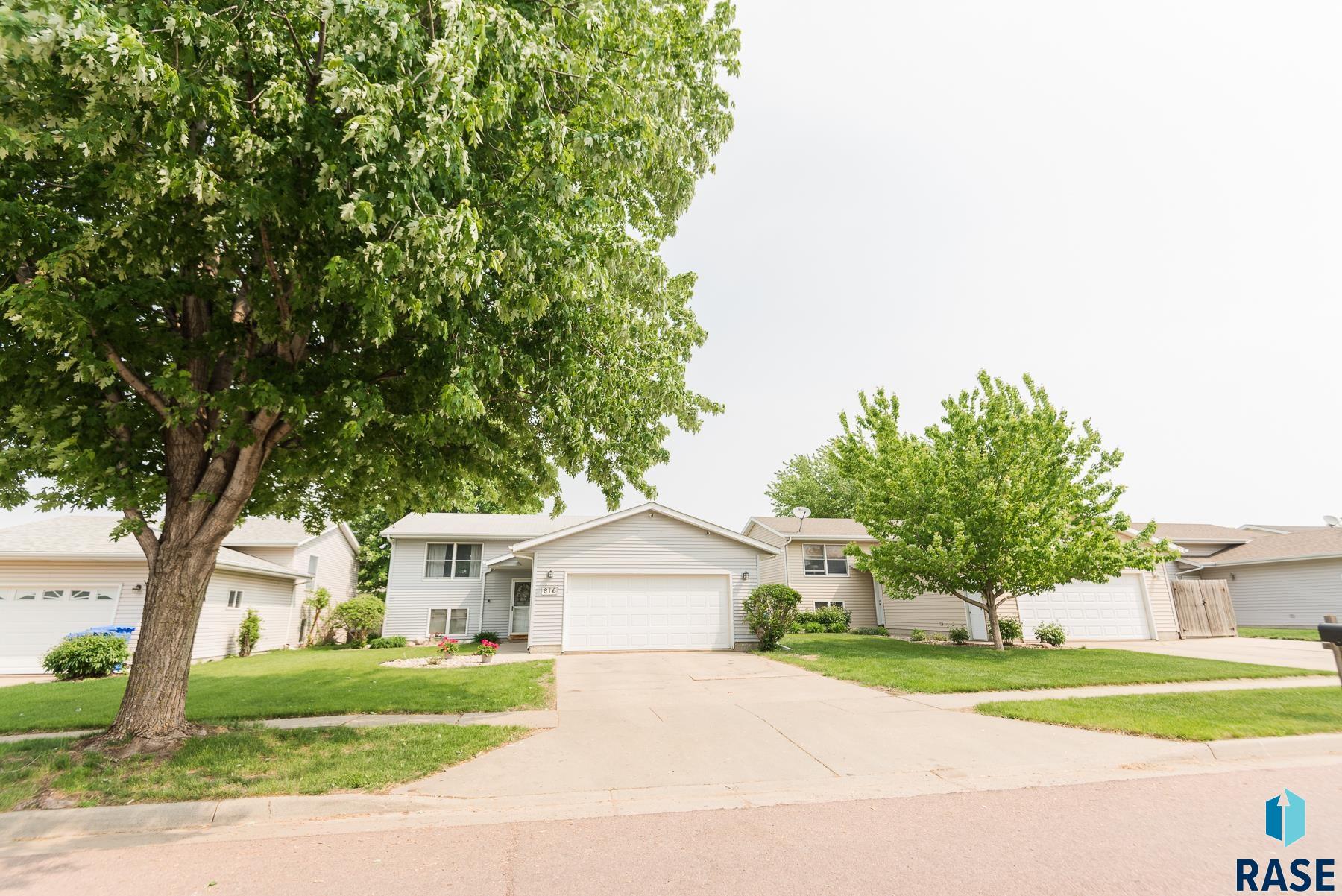 816 S Suburban Dr