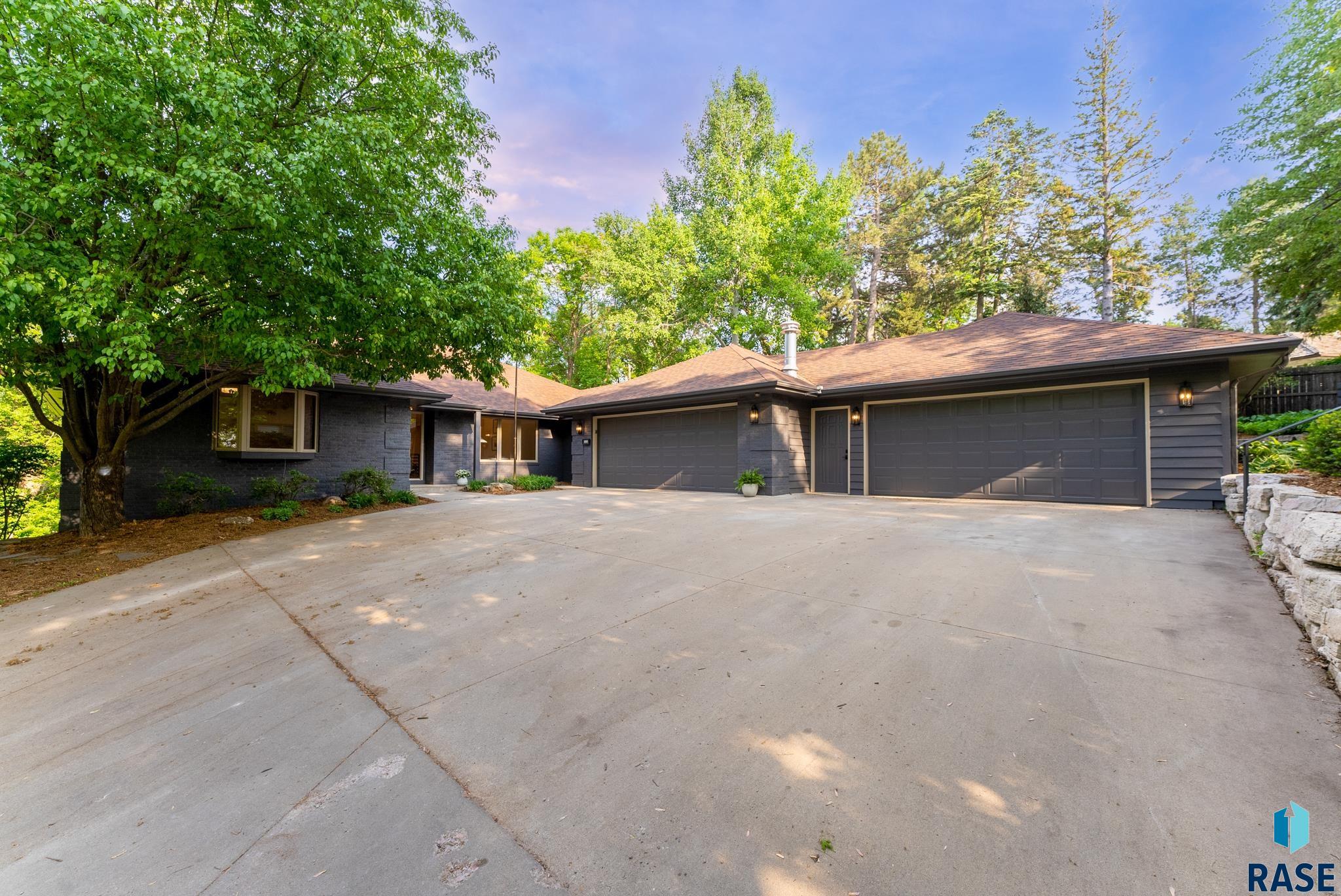 1001 S Garfield Dr