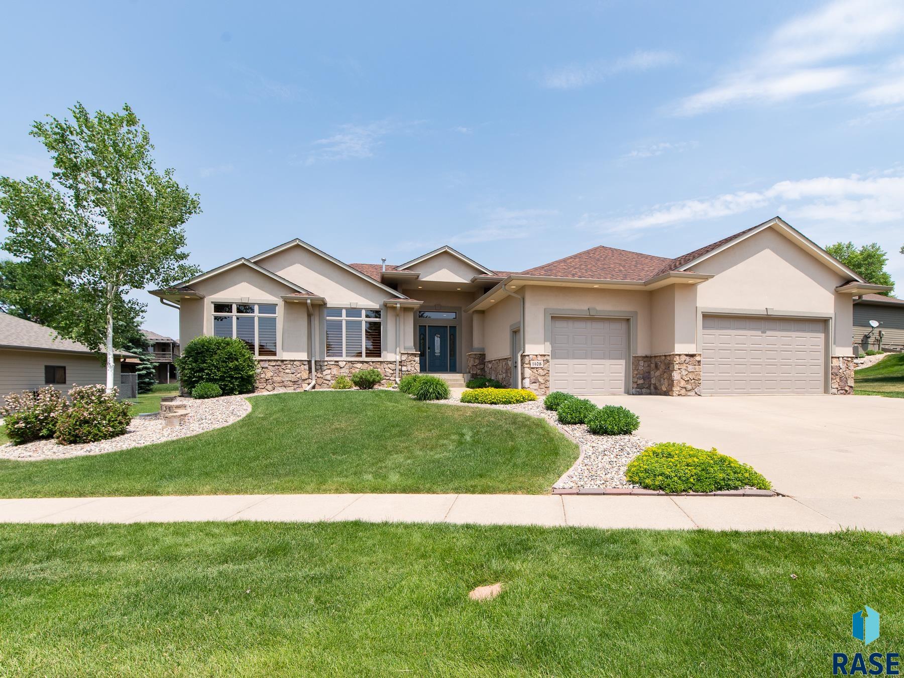 1408 W LaQuinta St