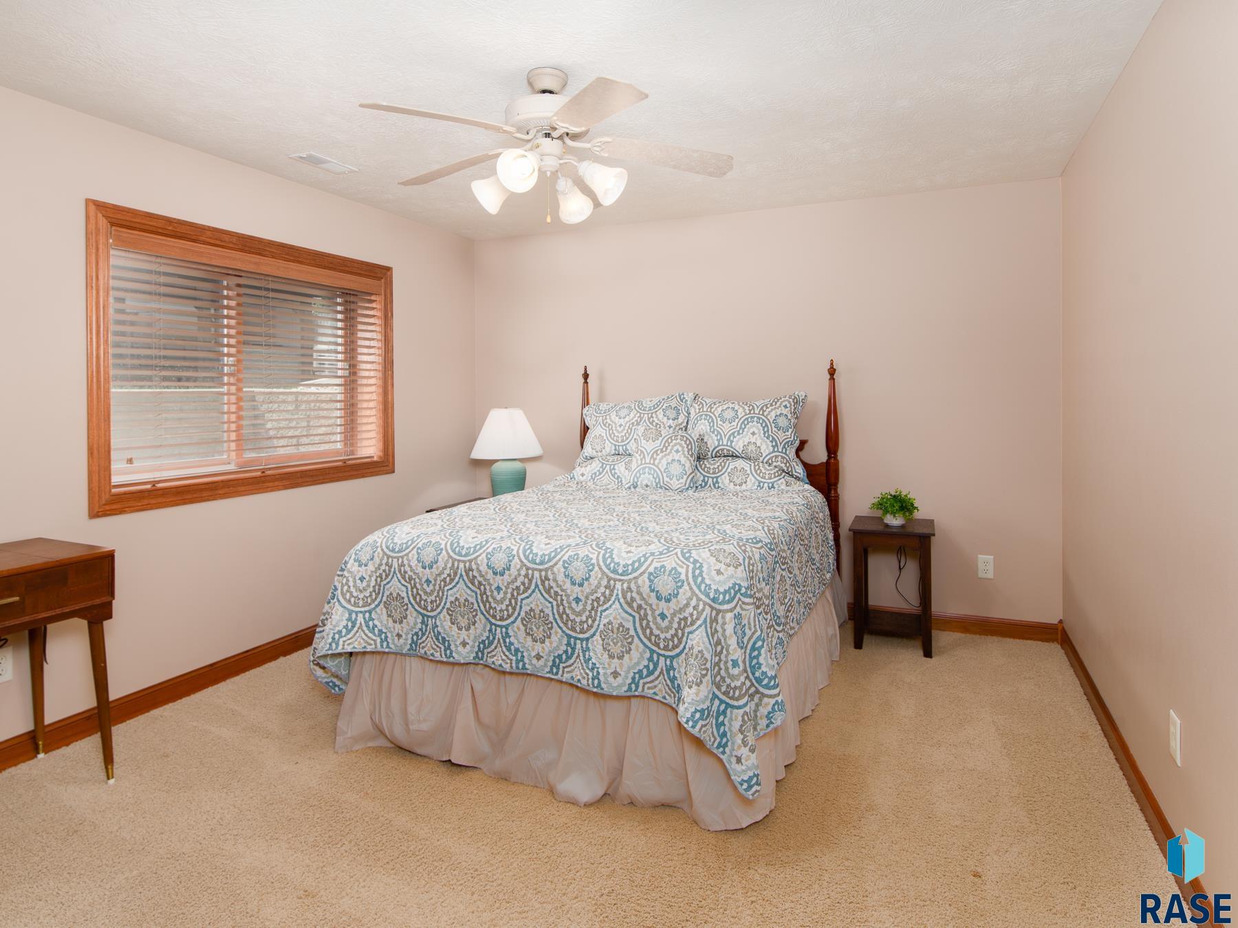 1408 W LaQuinta St