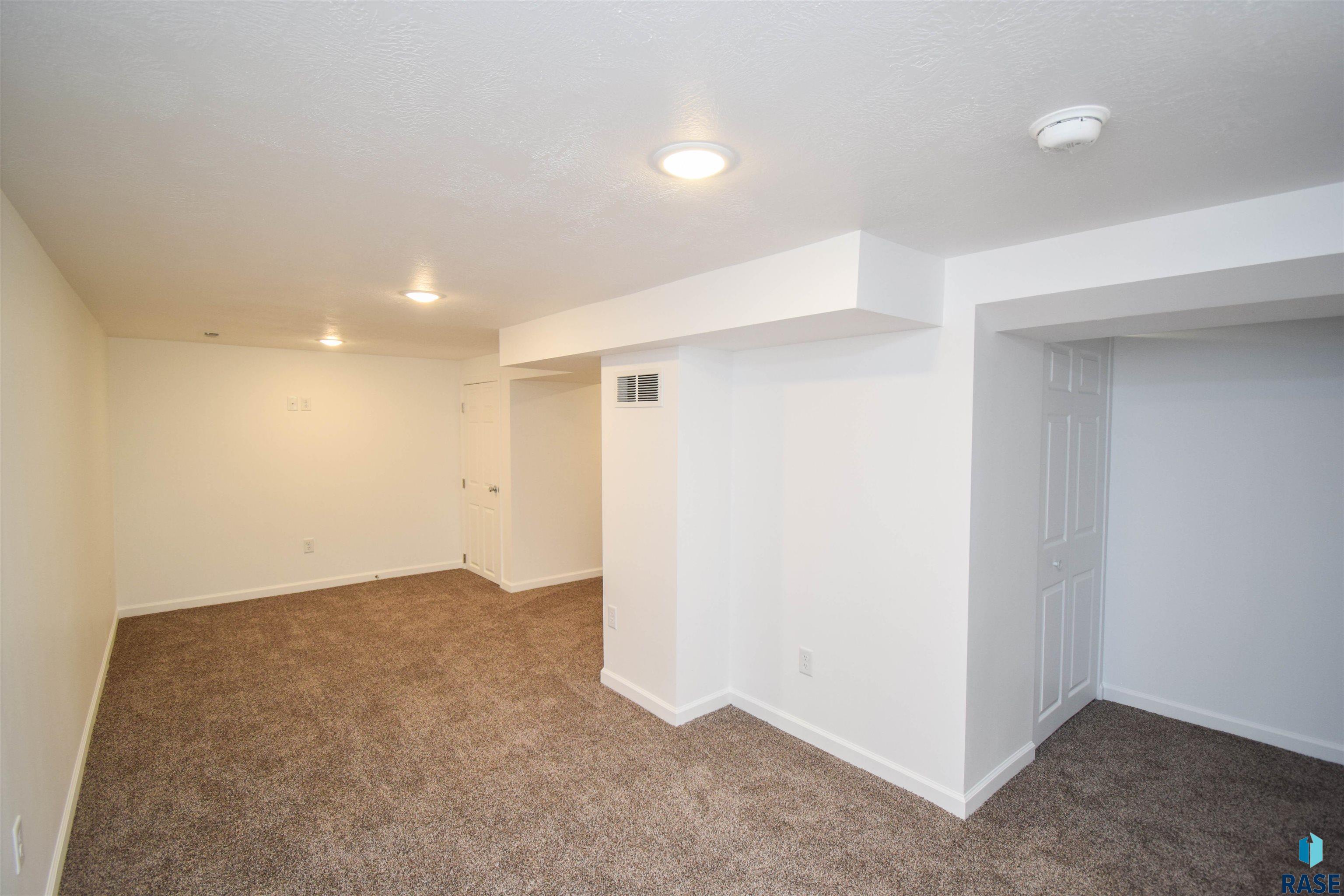 316 S Omaha Ave