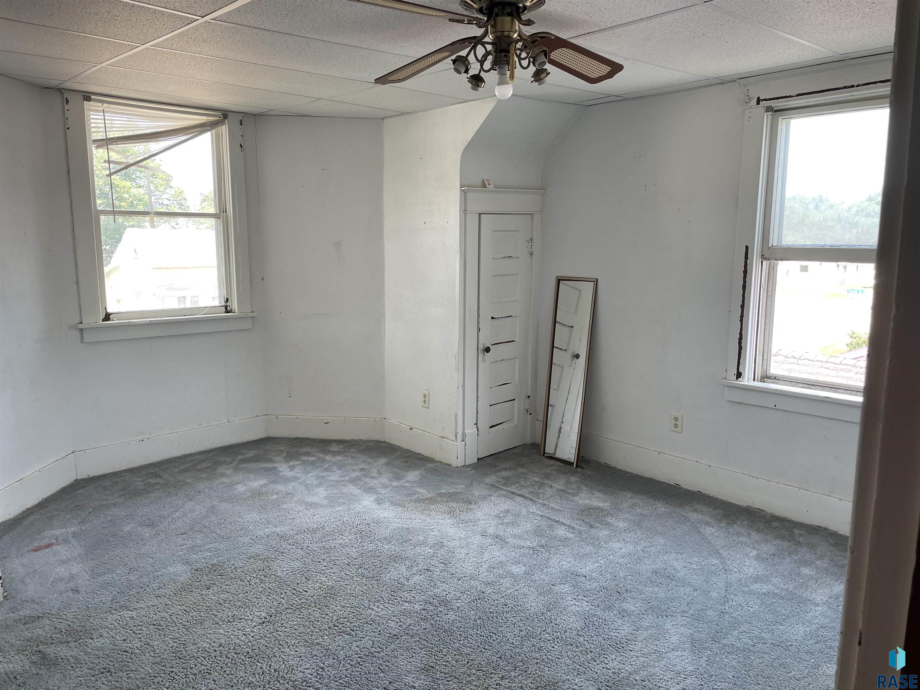 360 N Cherry Ave