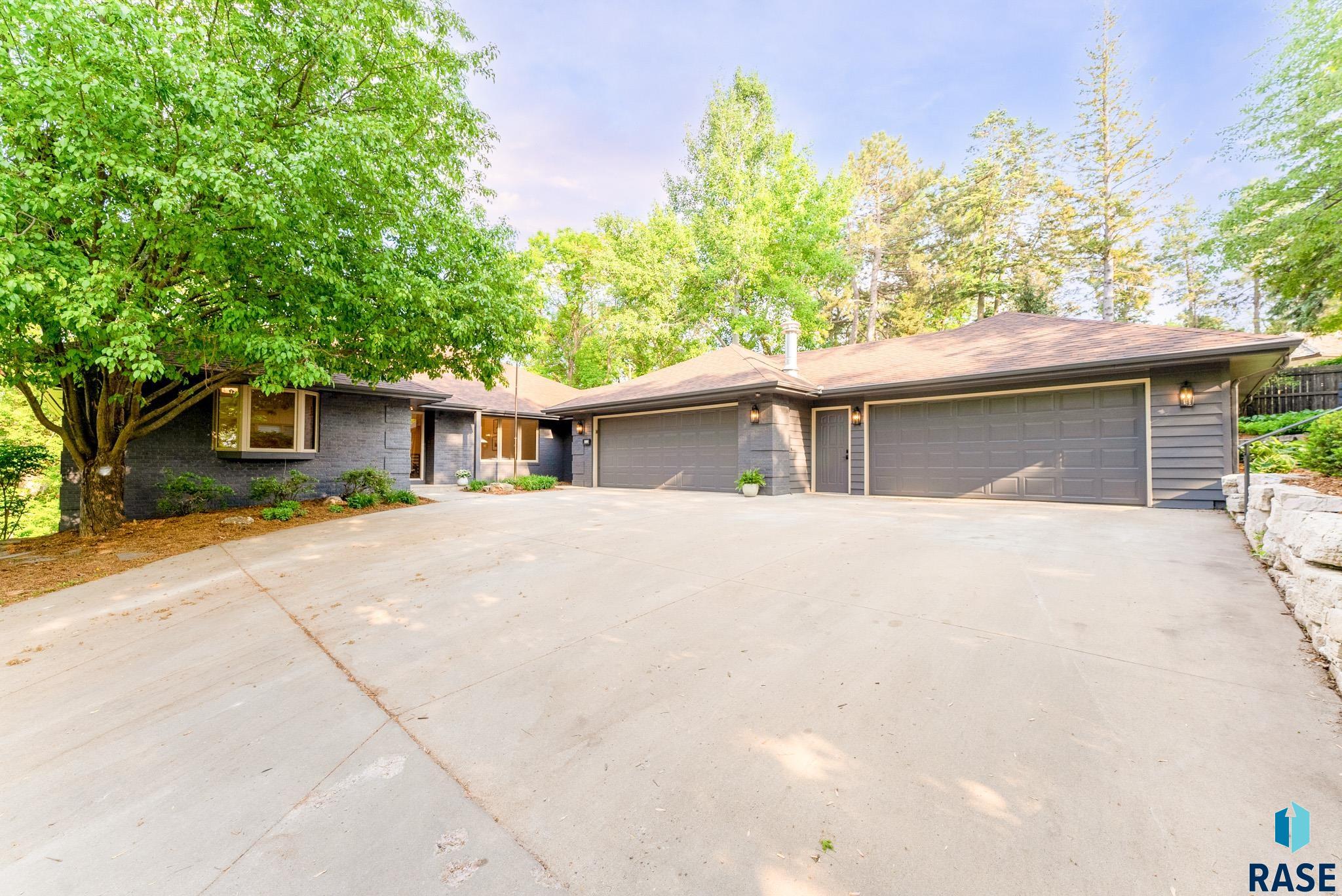 1001 S Garfield Dr