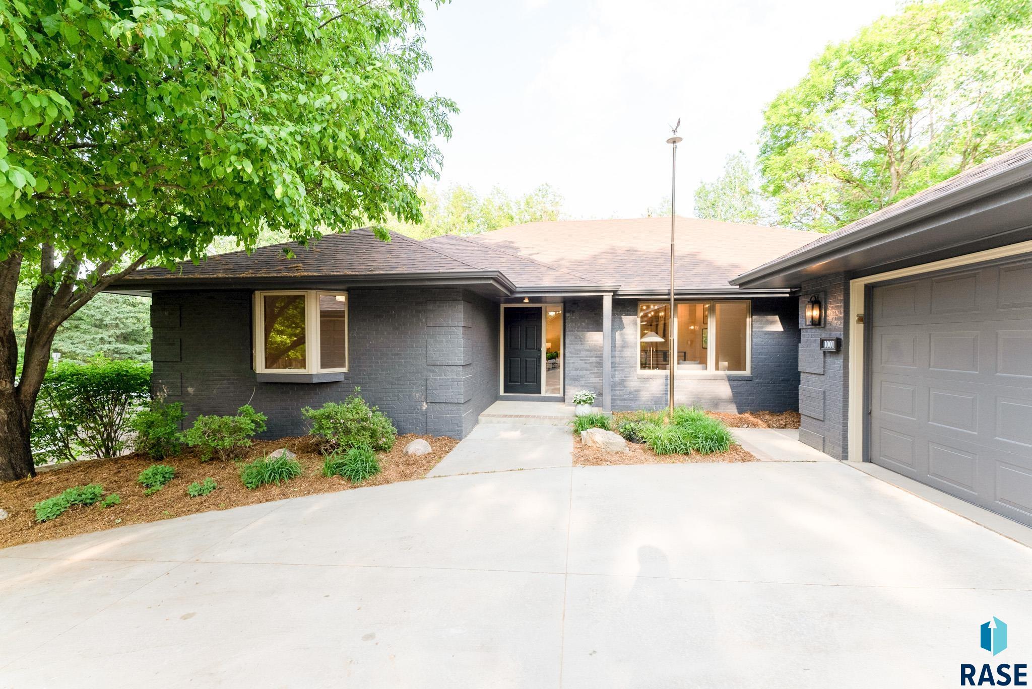 1001 S Garfield Dr