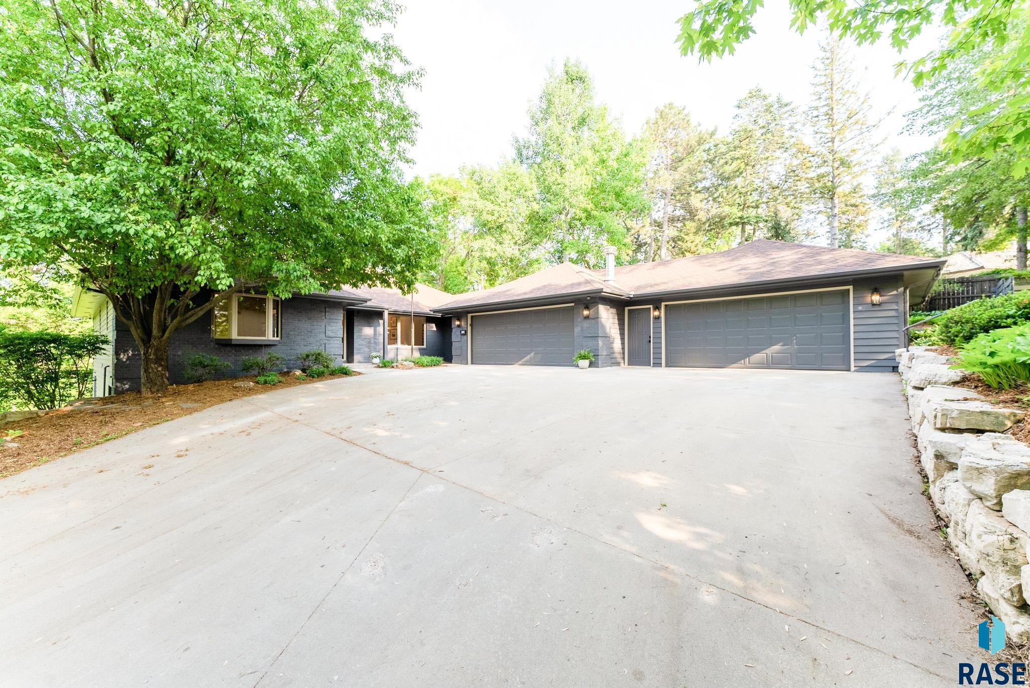 1001 S Garfield Dr