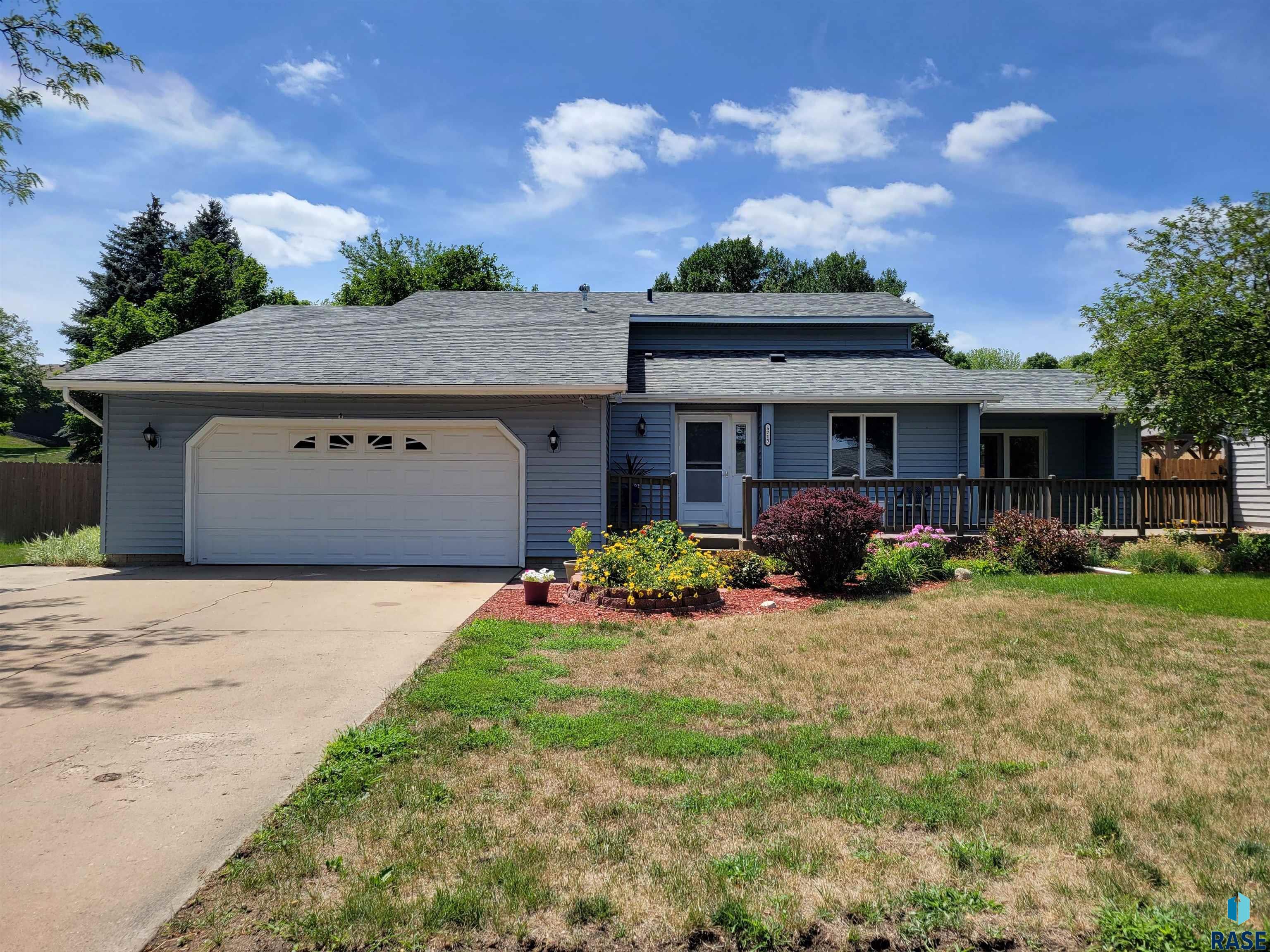 5713 W Coughran Ct Court, Sioux Falls, SD 57106