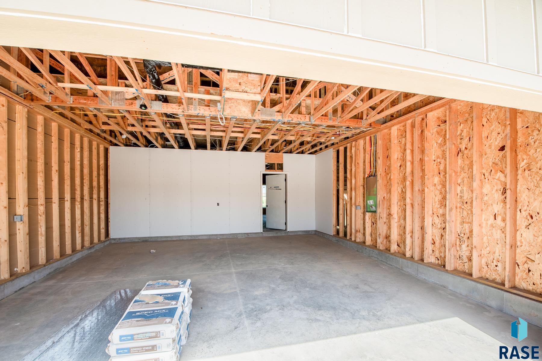 5524 W Liberator Cir