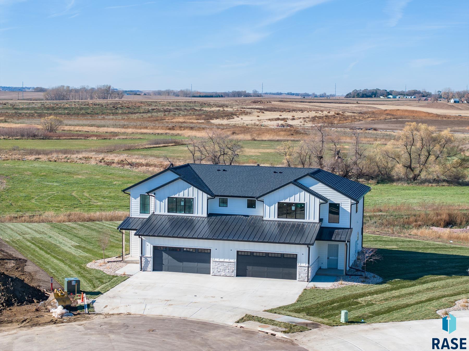 5524 W Liberator Cir