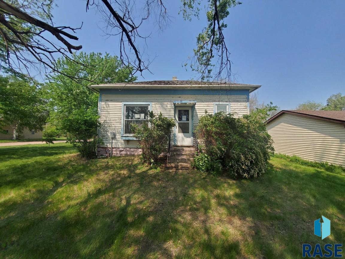 511 N Main Ave