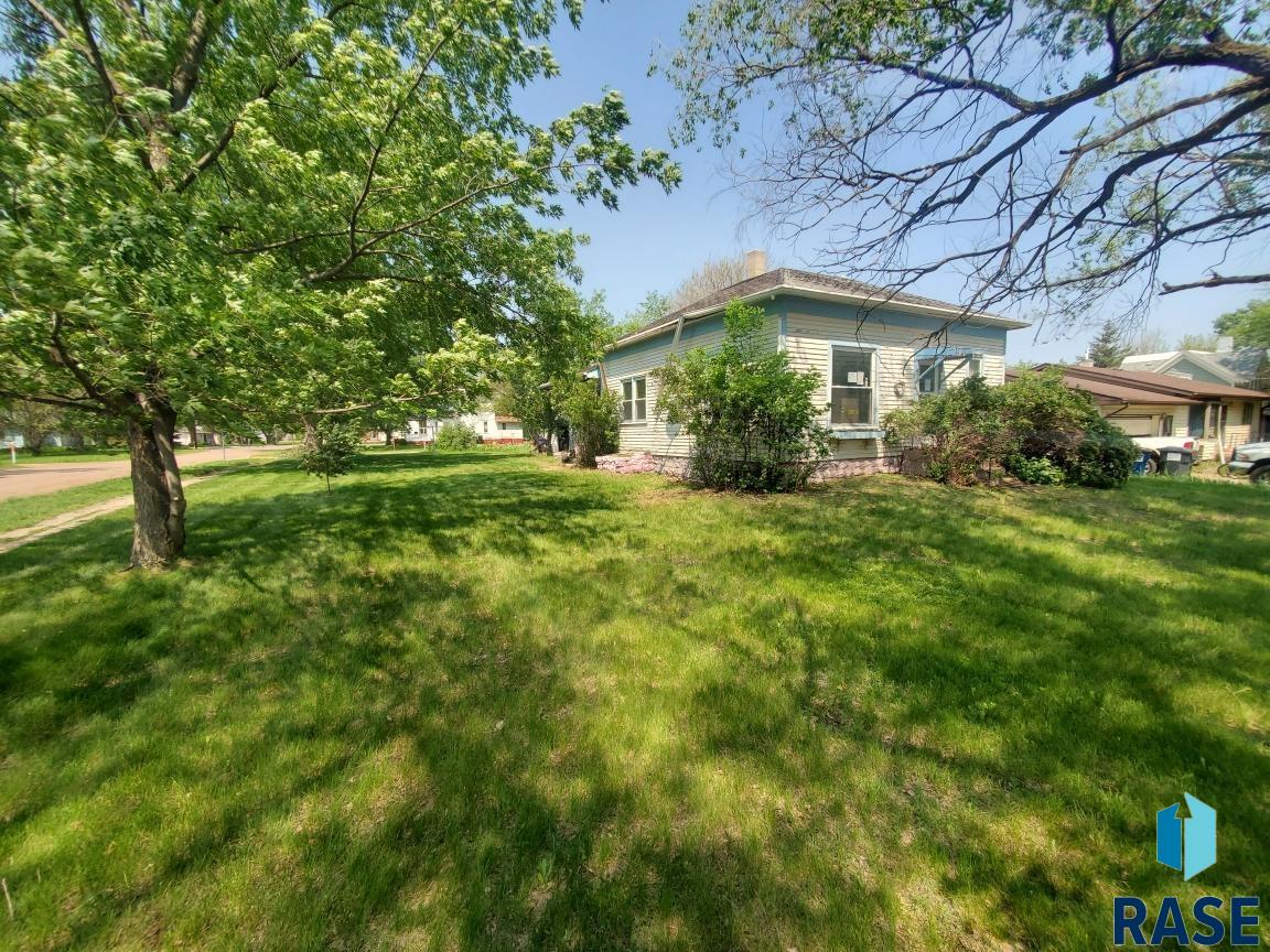 511 N Main Ave