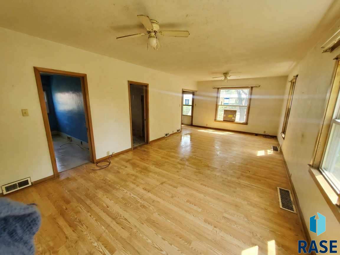 511 N Main Ave
