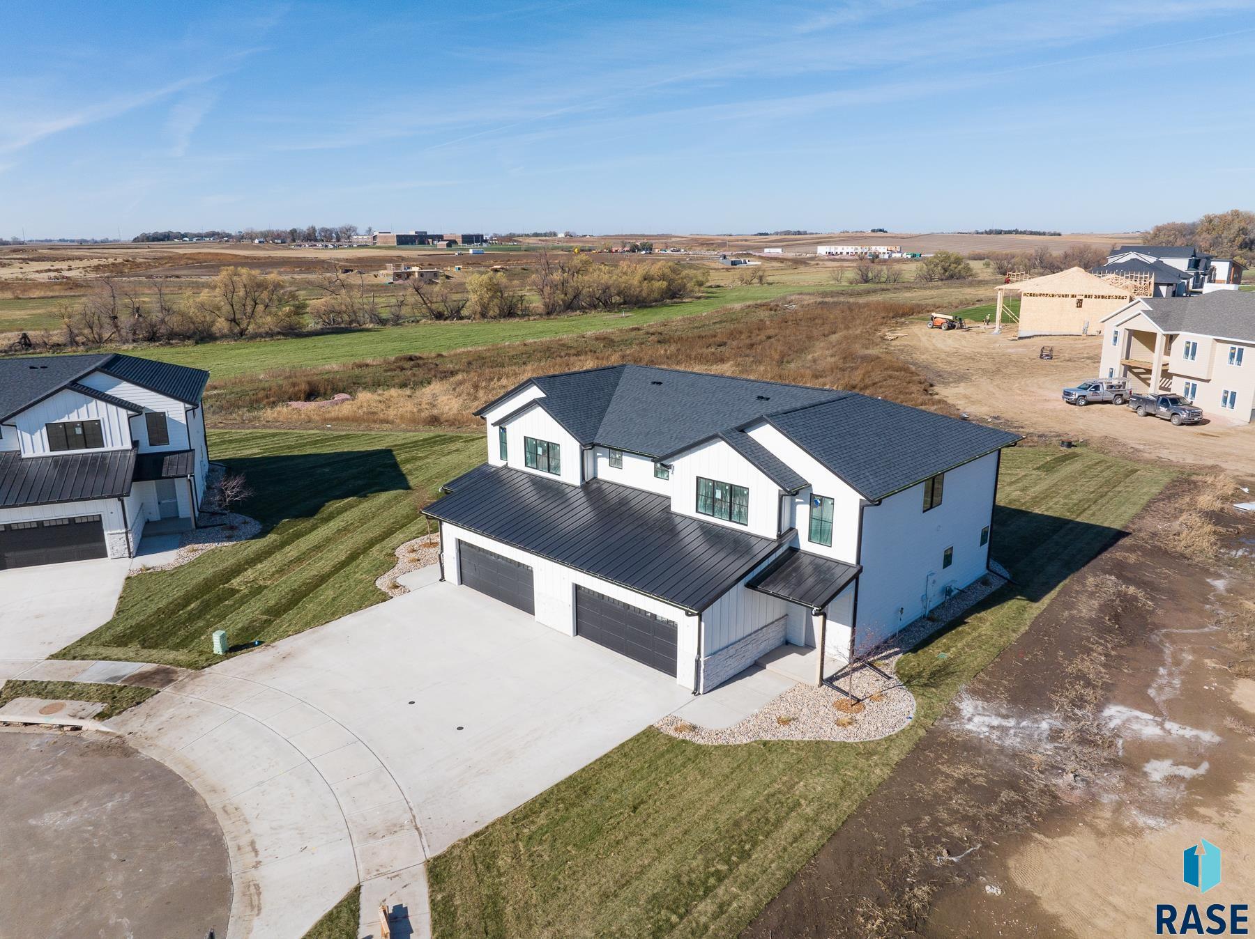 5520 W Liberator Cir