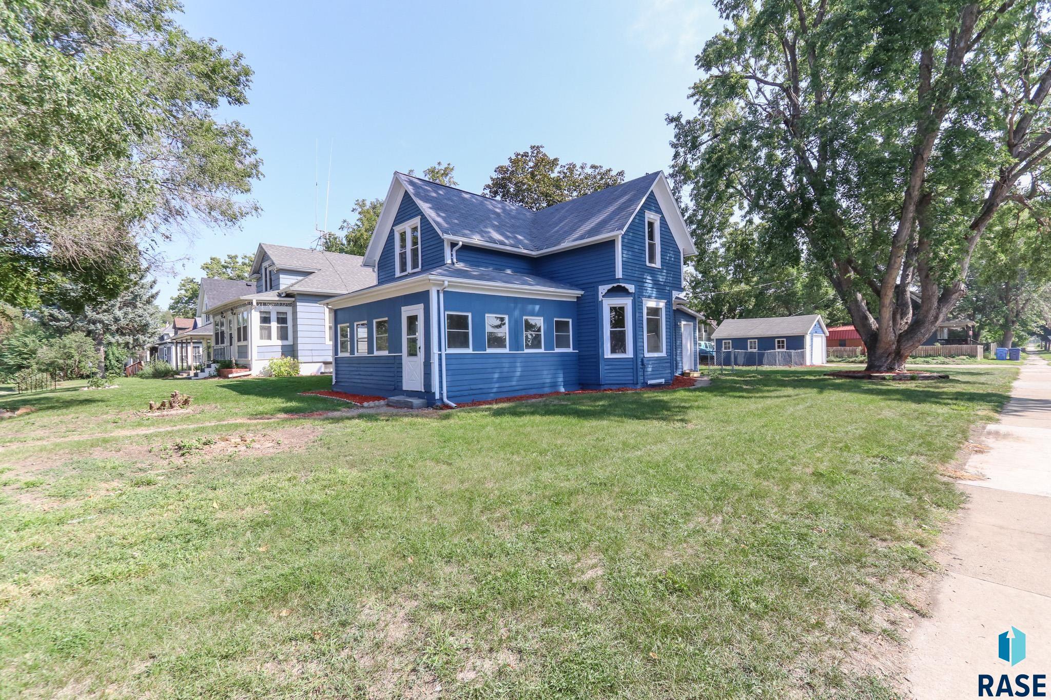 304 N Nesmith Ave
