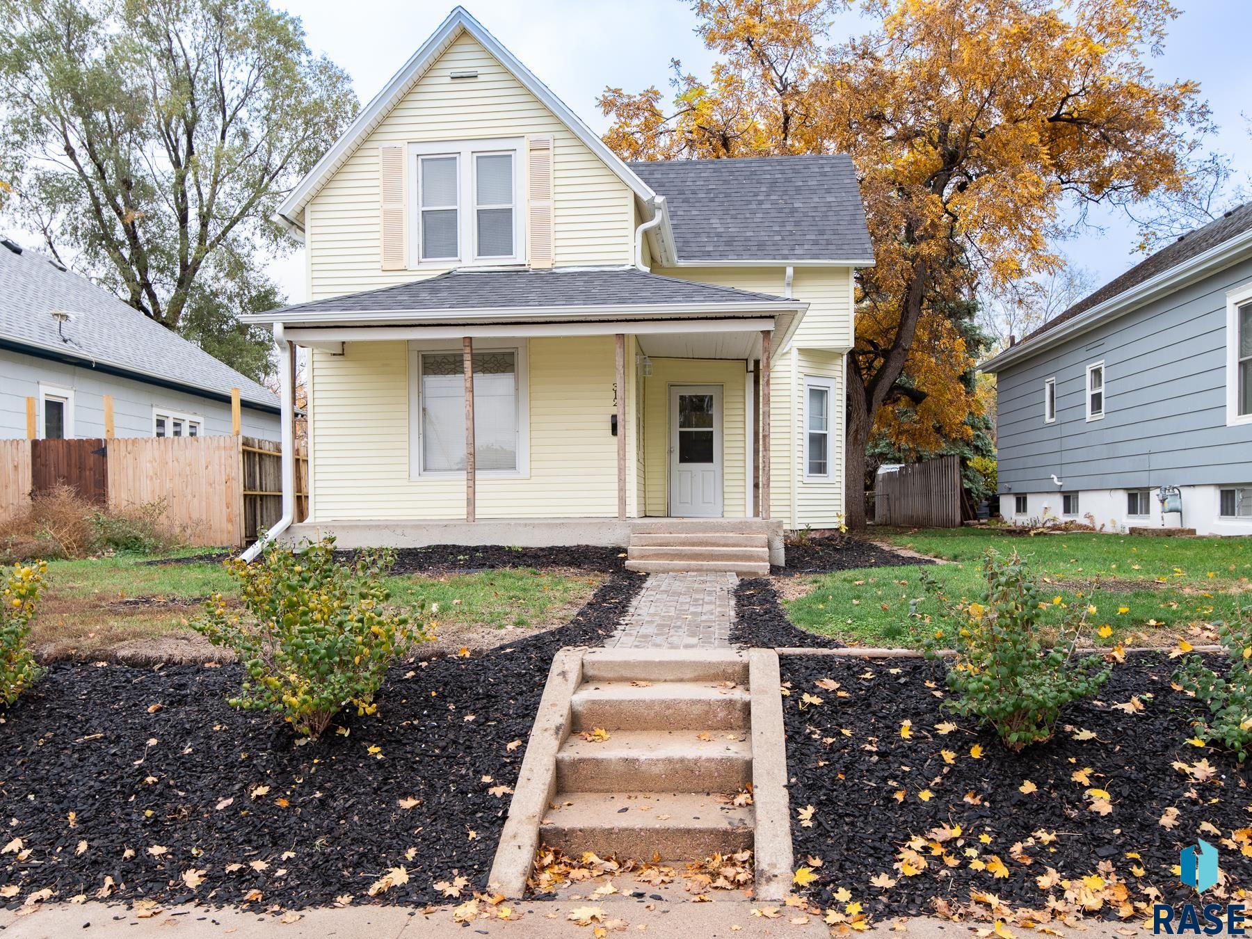 312 N Nesmith Ave