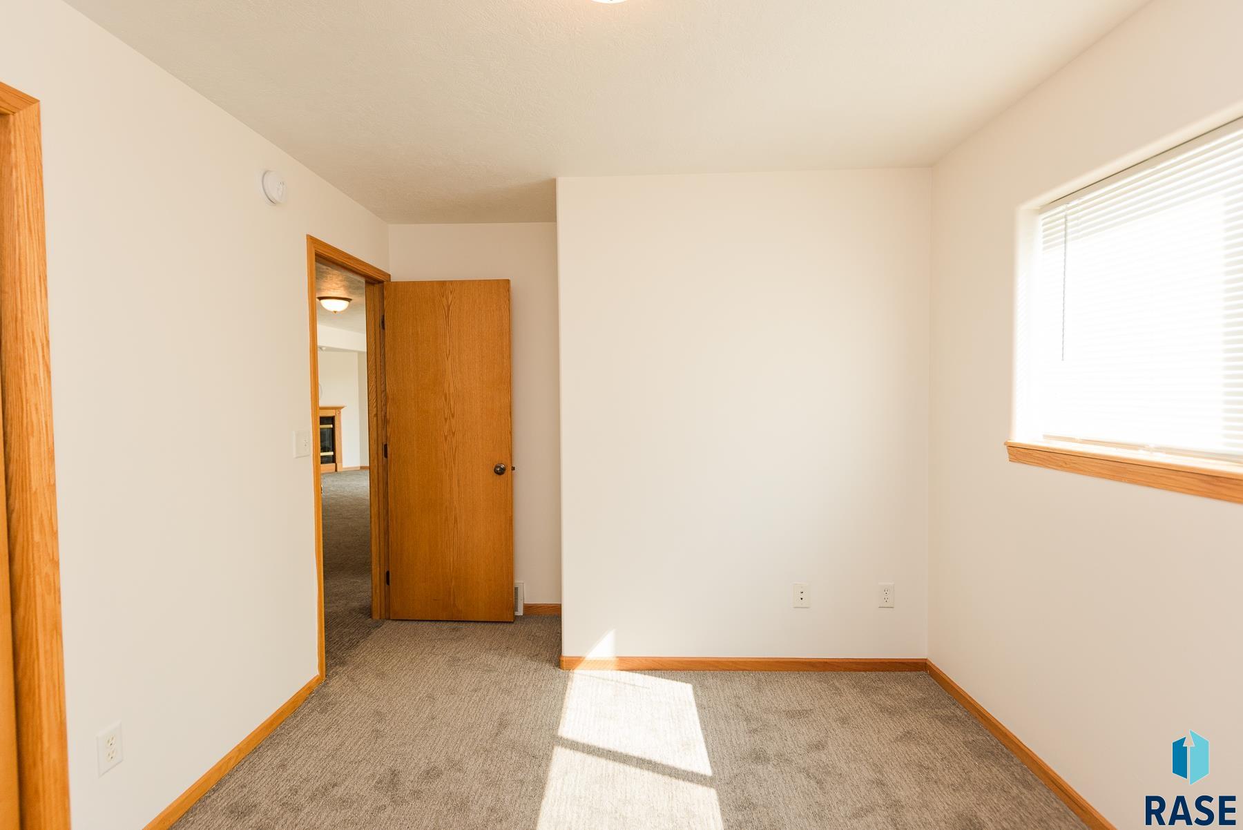 3601 W Hughes Pl