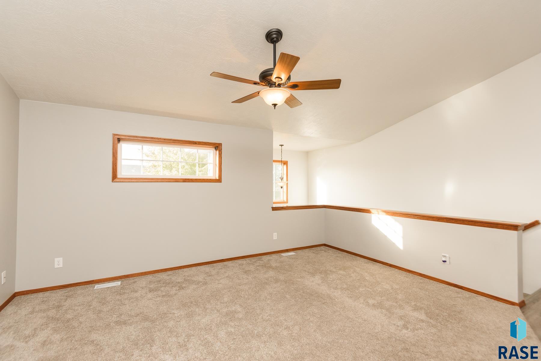 1430 N Conifer Pl