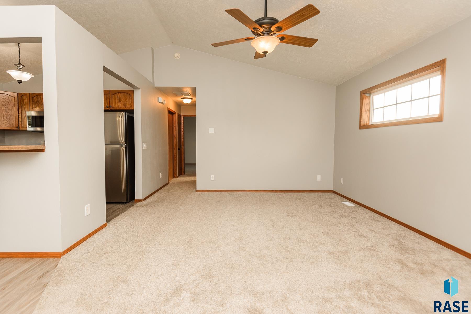 1430 N Conifer Pl