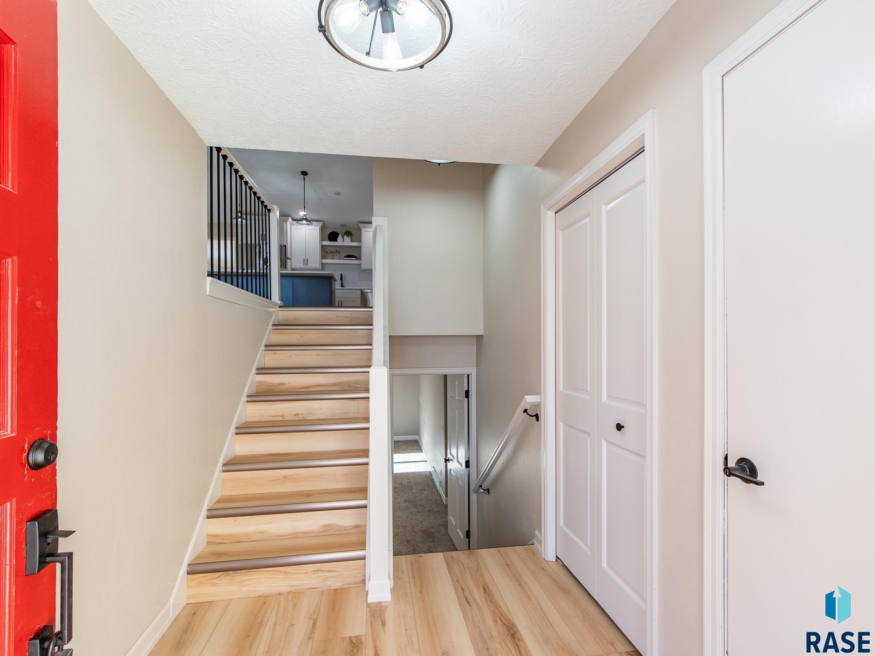 3809 S Slaten Park Dr