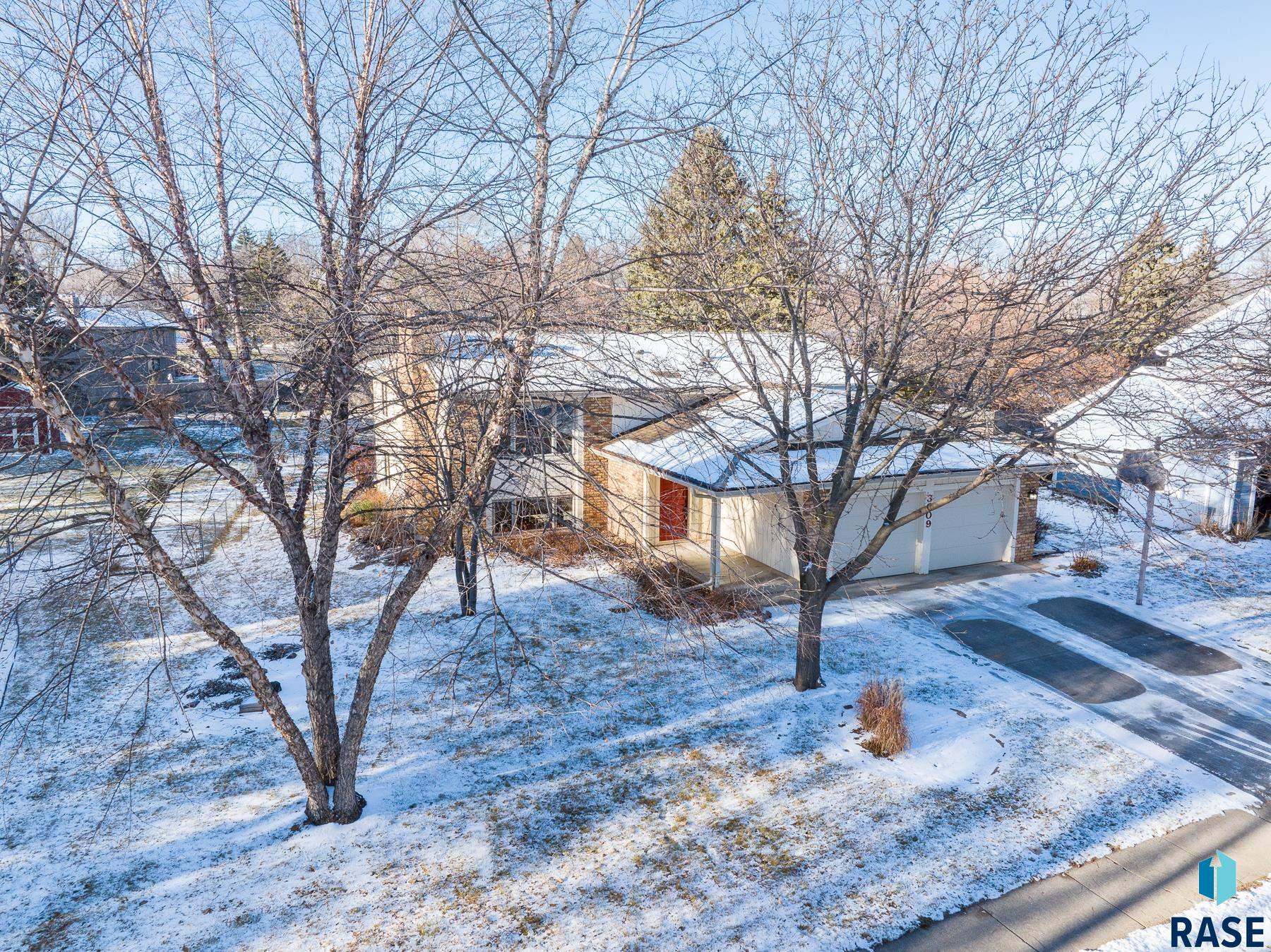 3809 S Slaten Park Dr