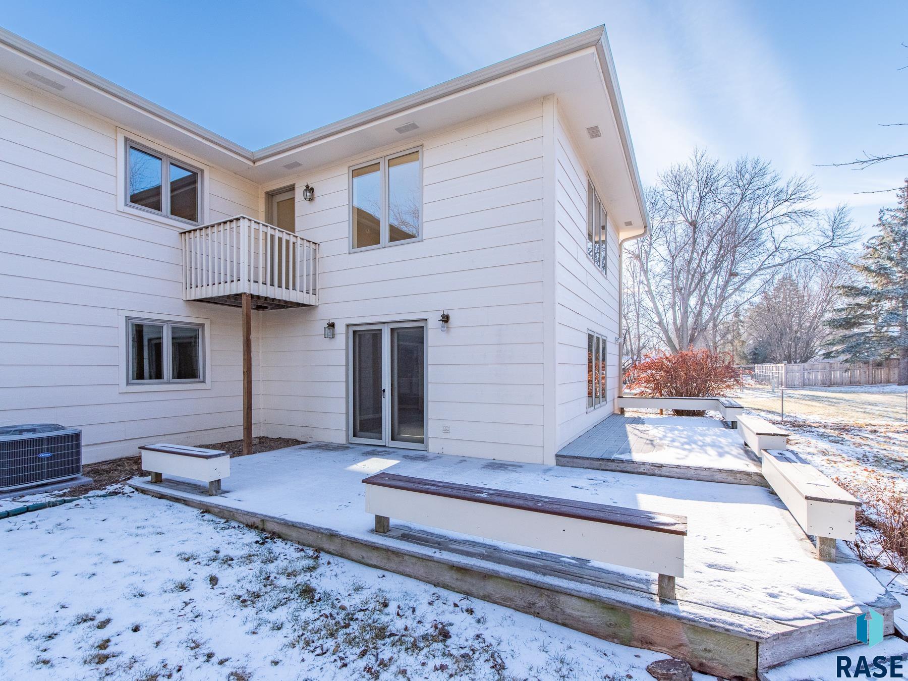 3809 S Slaten Park Dr