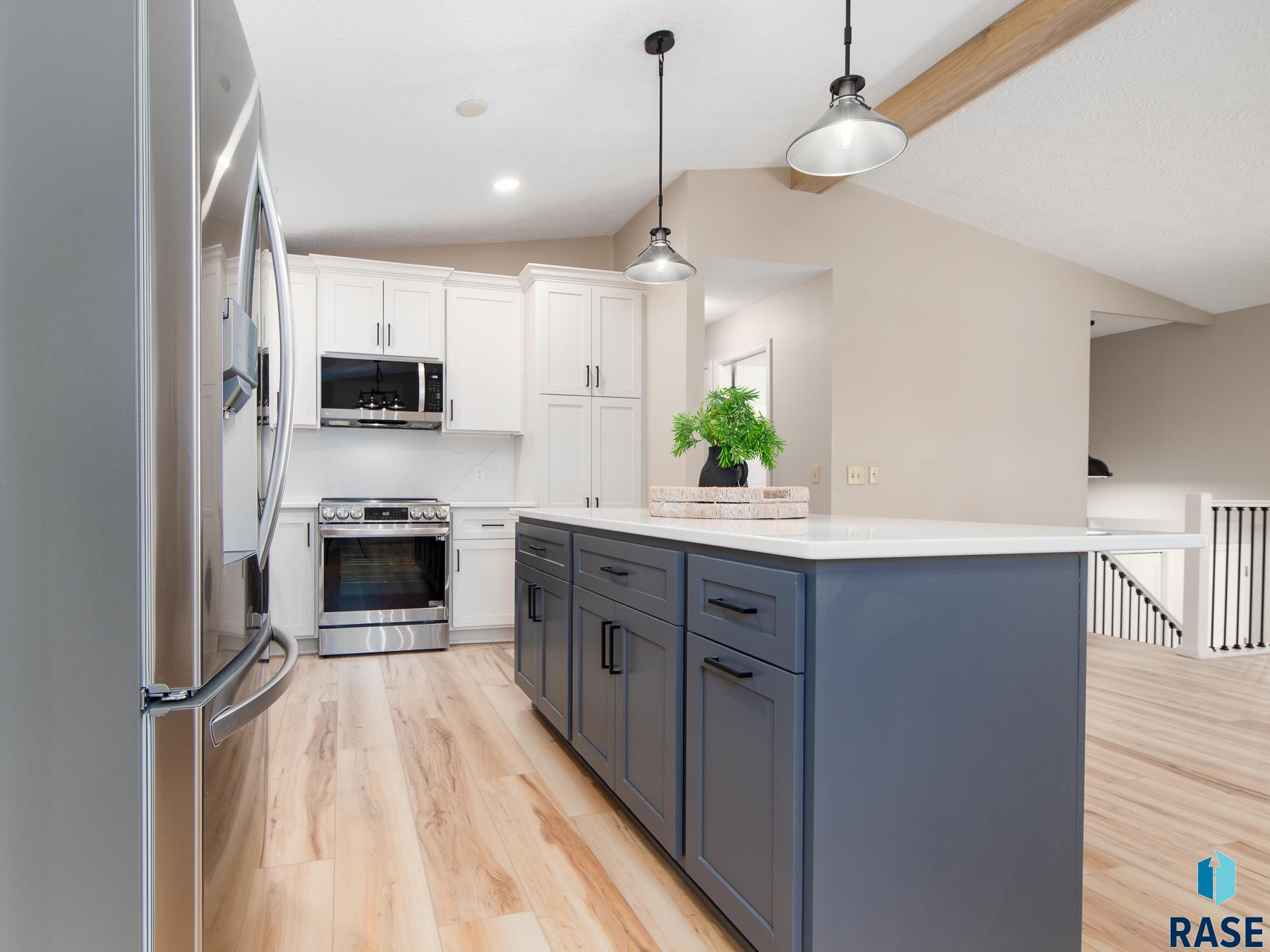 3809 S Slaten Park Dr