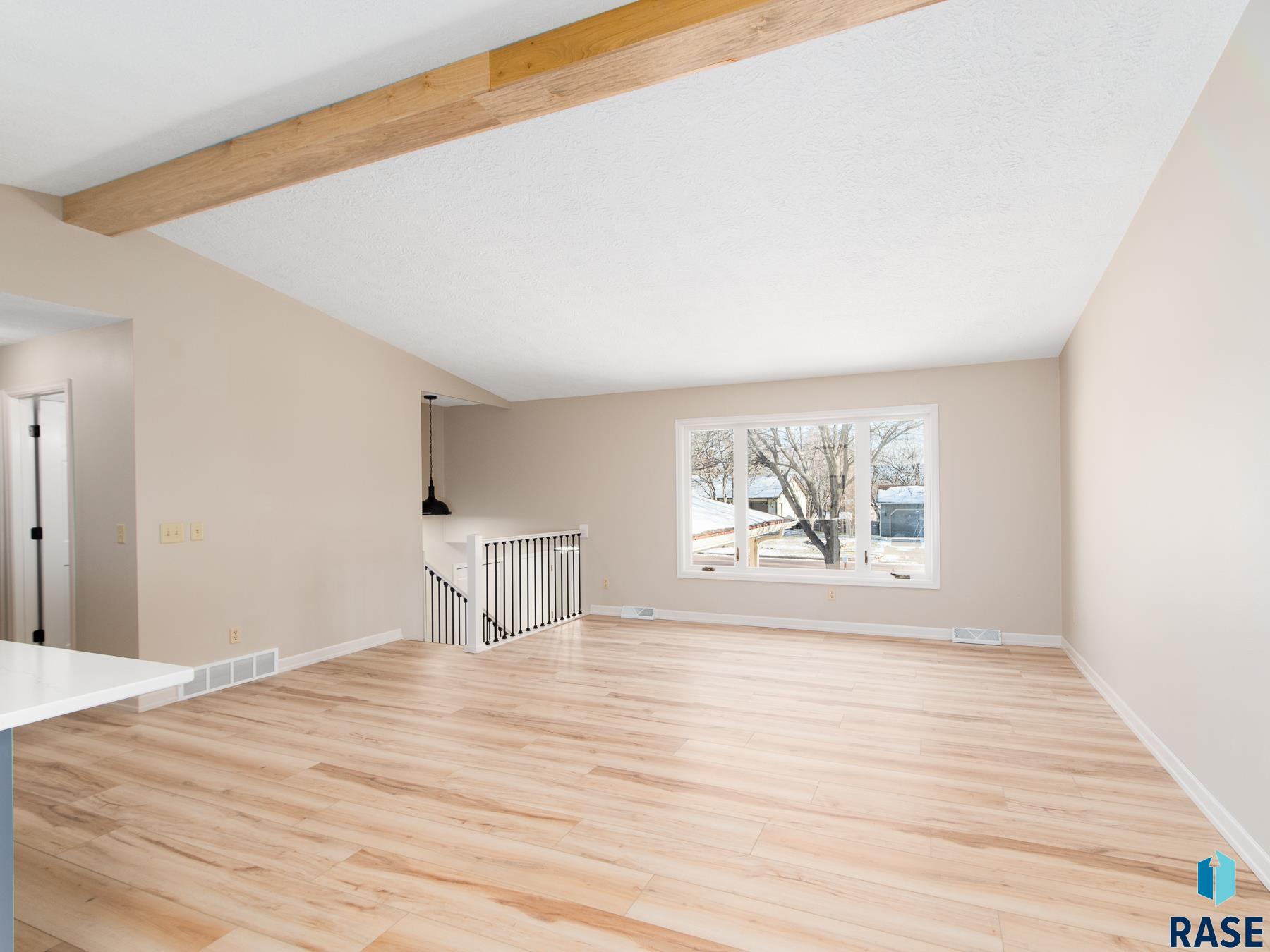 3809 S Slaten Park Dr