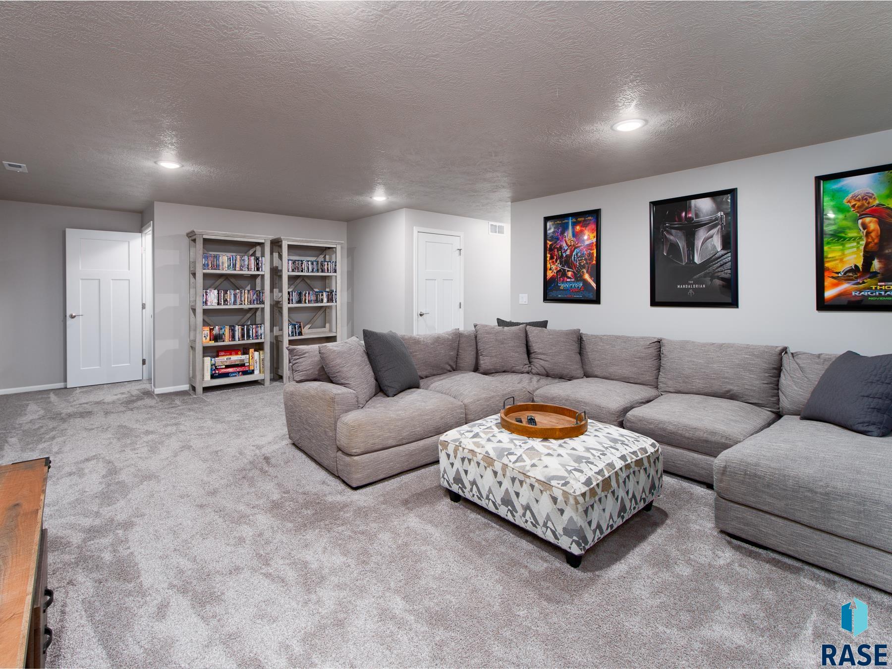1005 N Brennan Ct
