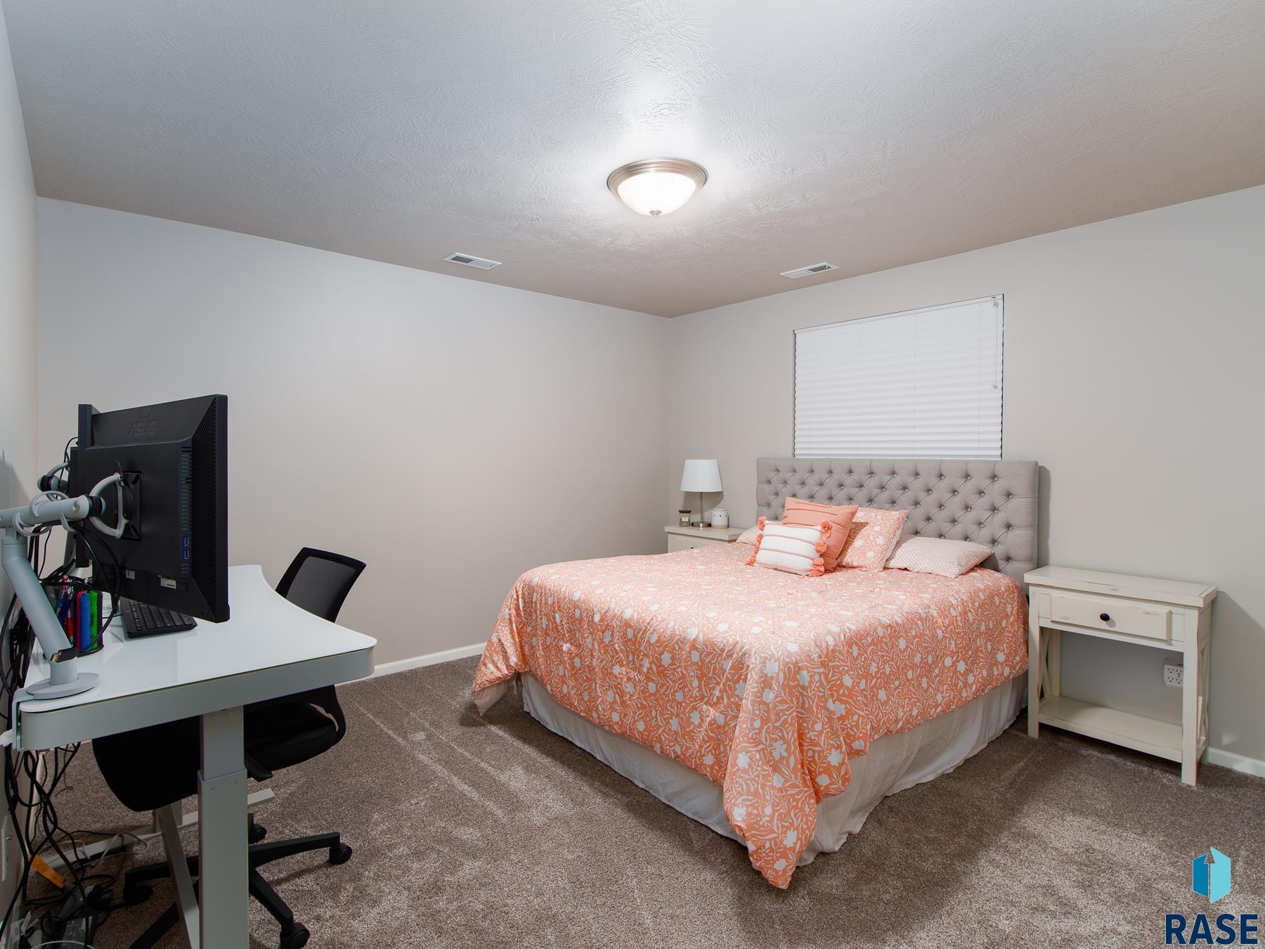 1005 N Brennan Ct