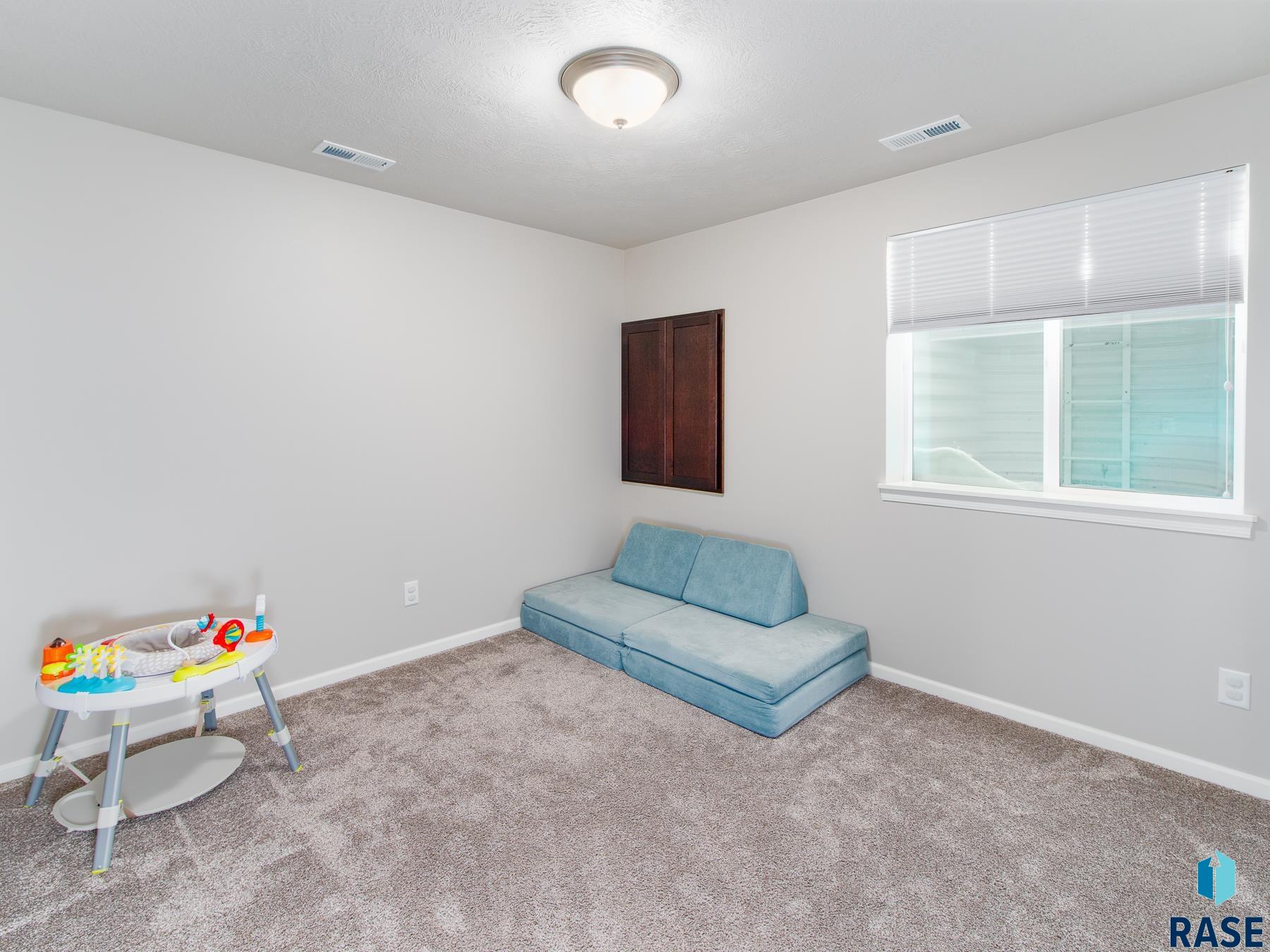 1005 N Brennan Ct