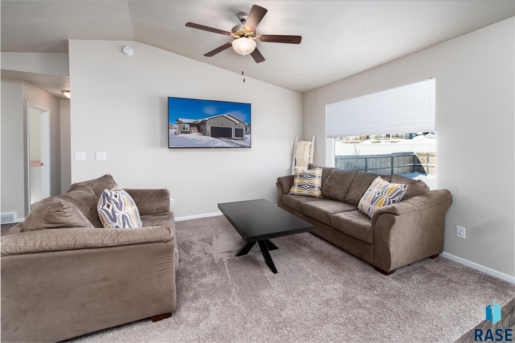 1005 N Brennan Ct